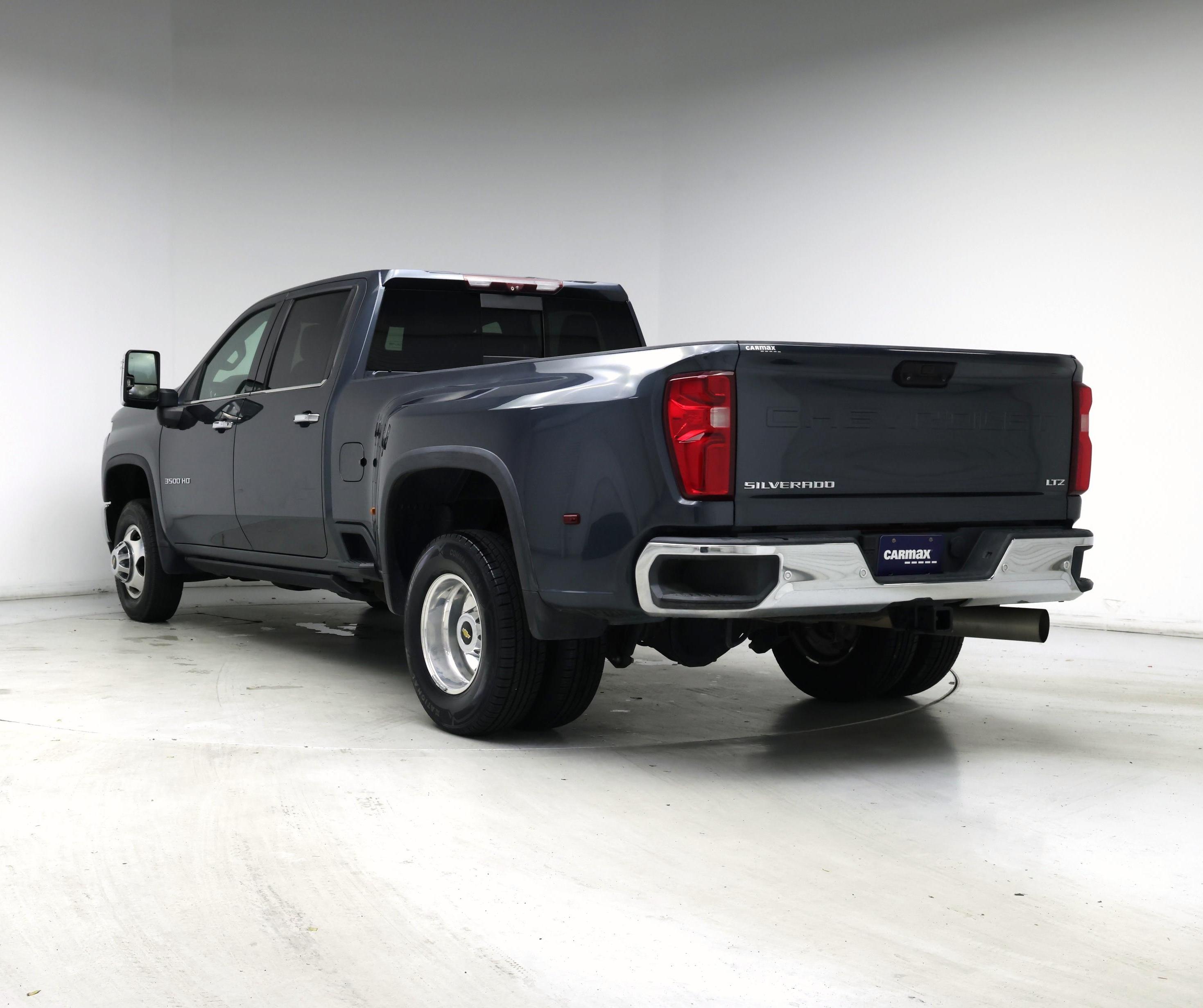 Thumbnail: 2022 Chevrolet Silverado 3500 - 2