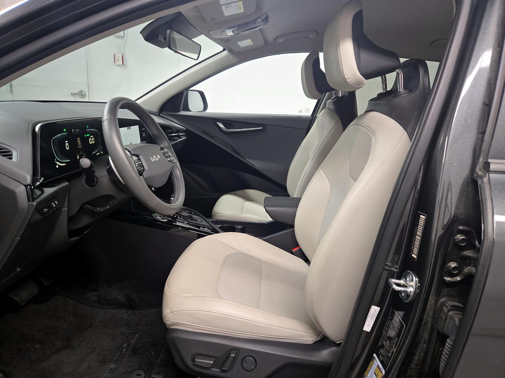 Thumbnail: 2024 Kia Niro - 11