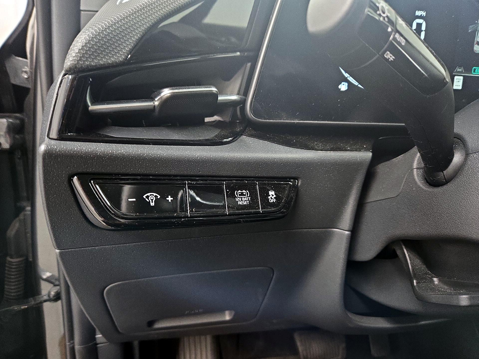 Thumbnail: 2024 Kia Niro - 13