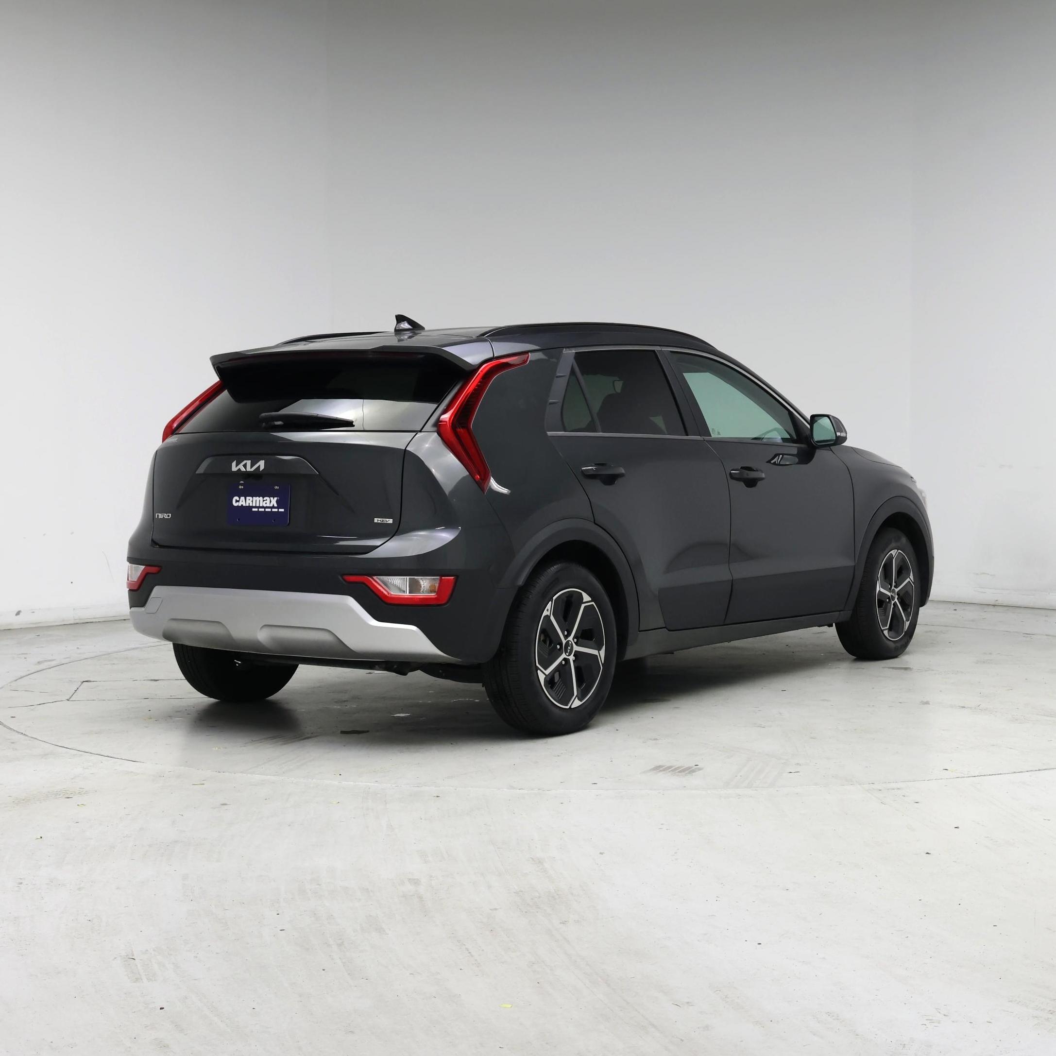 Thumbnail: 2024 Kia Niro - 8