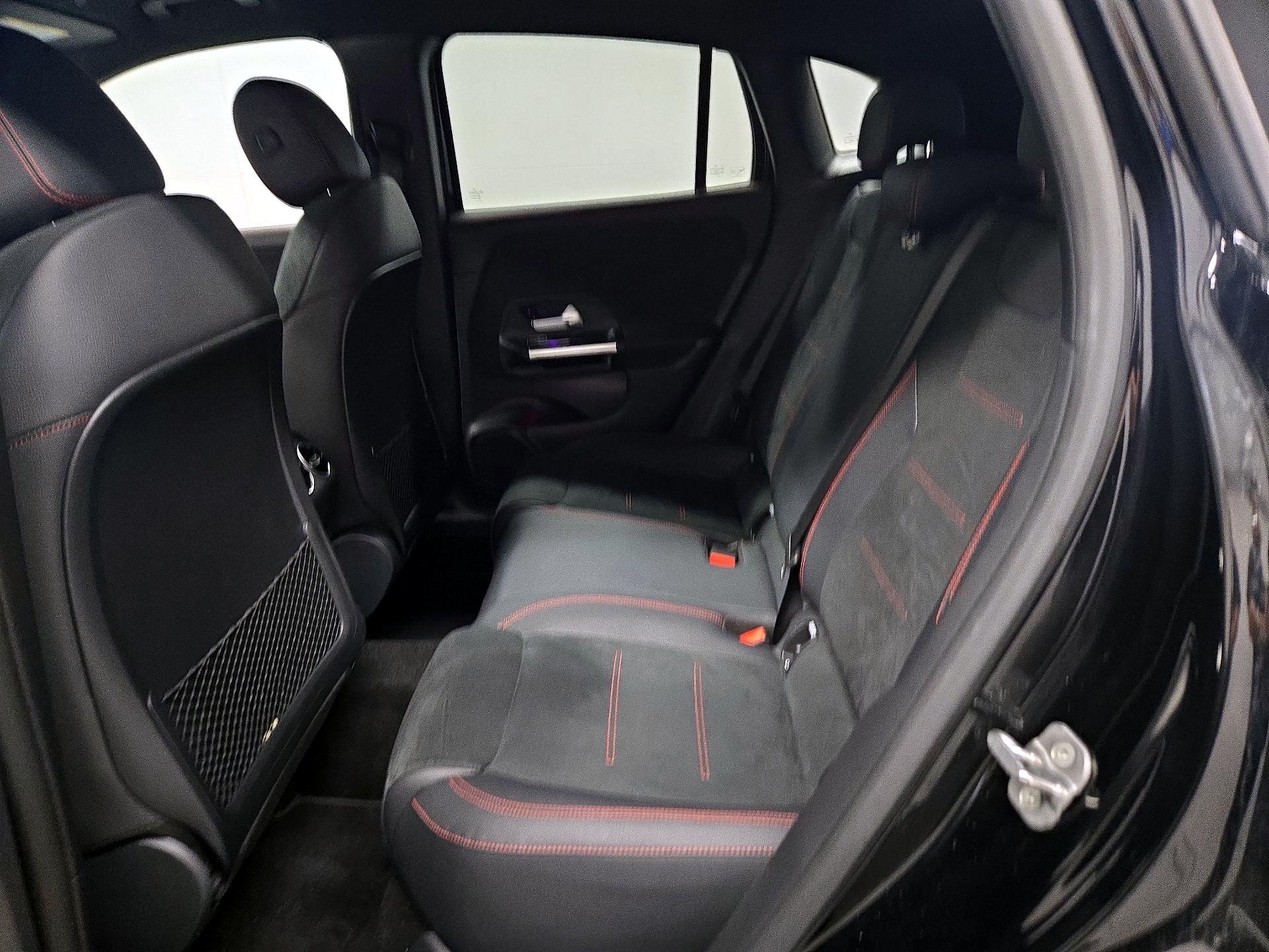 Thumbnail: 2023 Mercedes-Benz GLA - 19