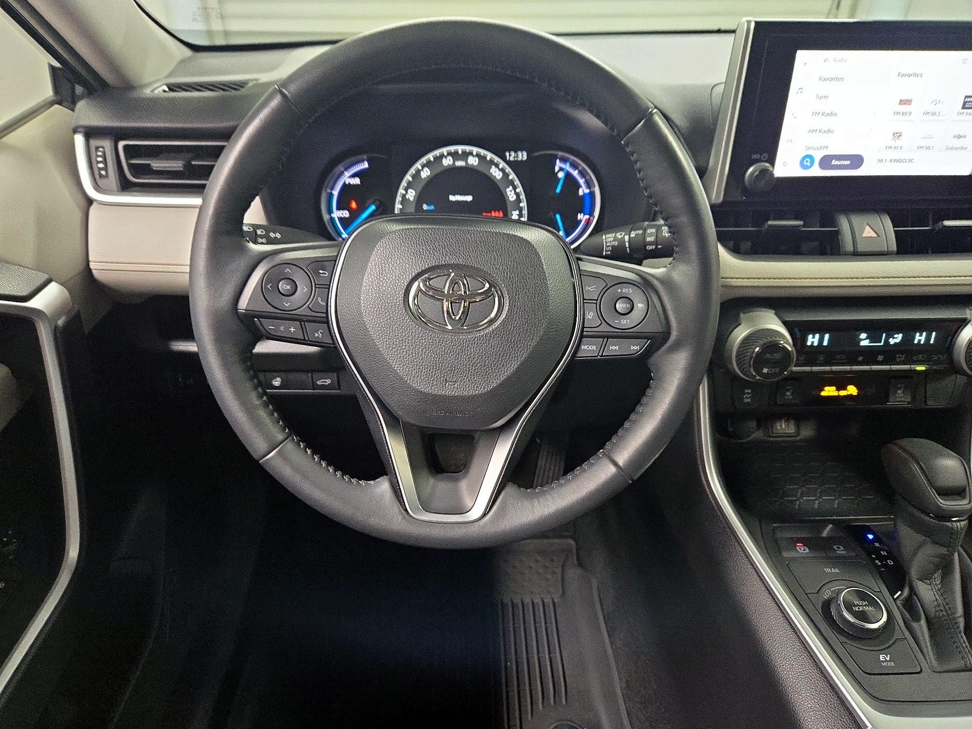 Thumbnail: 2024 Toyota RAV4 - 10