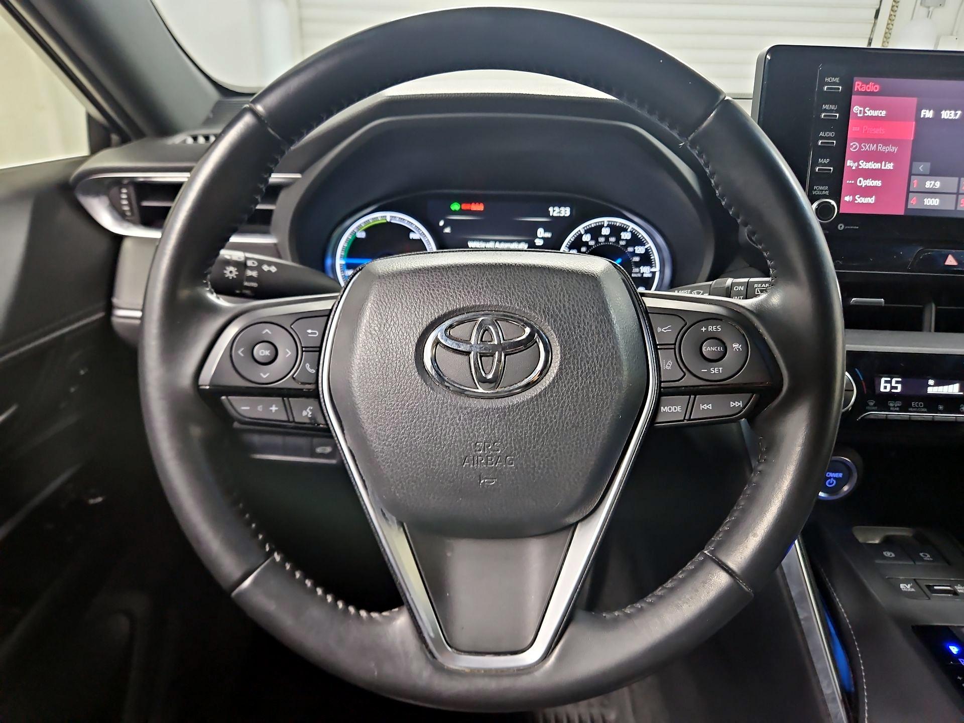 Thumbnail: 2021 Toyota Venza - 10