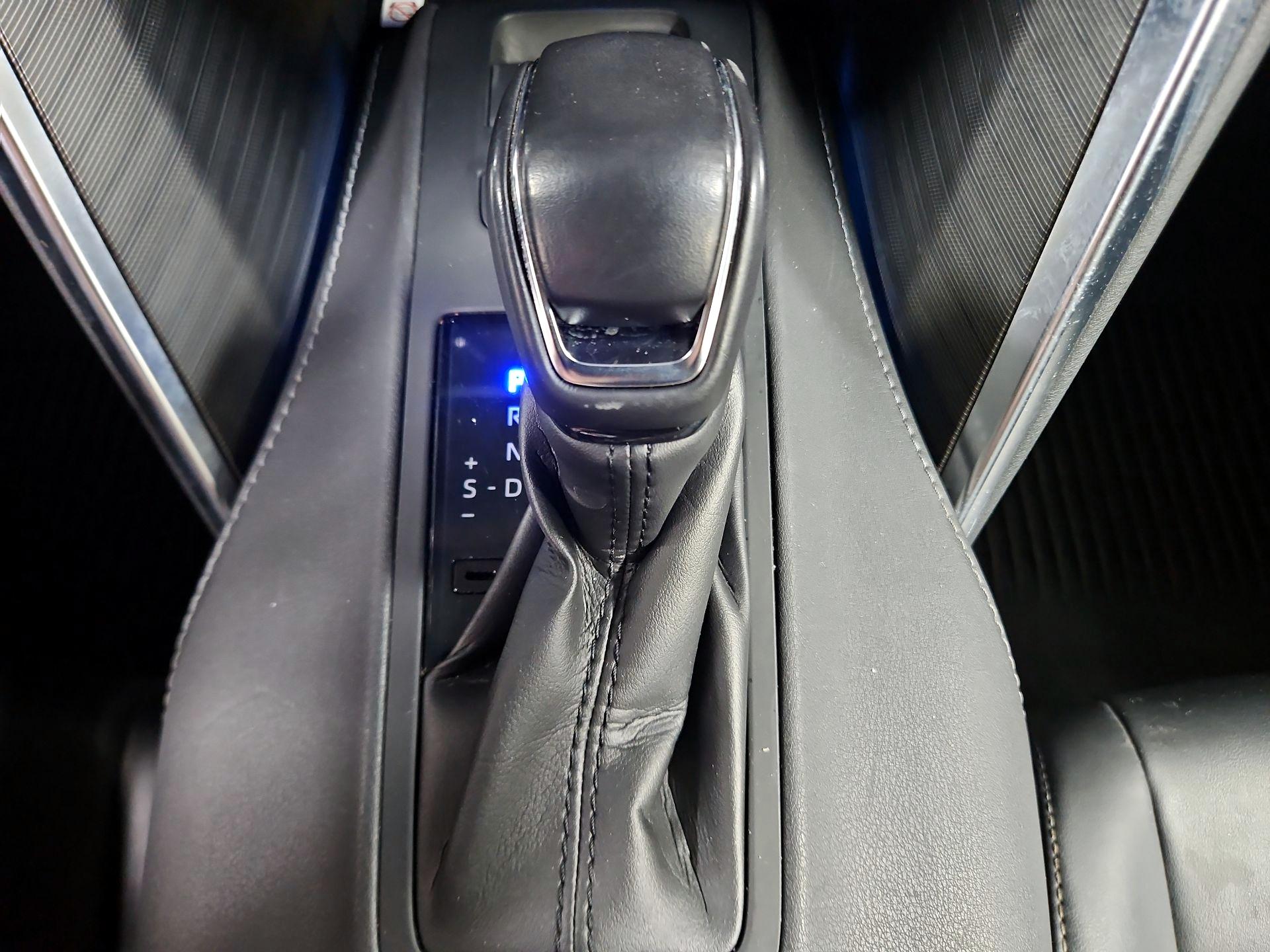 Thumbnail: 2021 Toyota Venza - 17