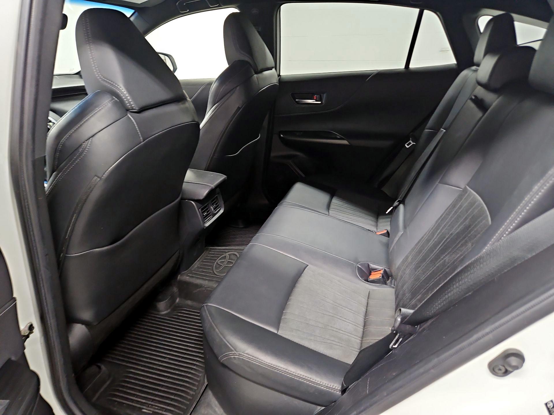 Thumbnail: 2021 Toyota Venza - 19