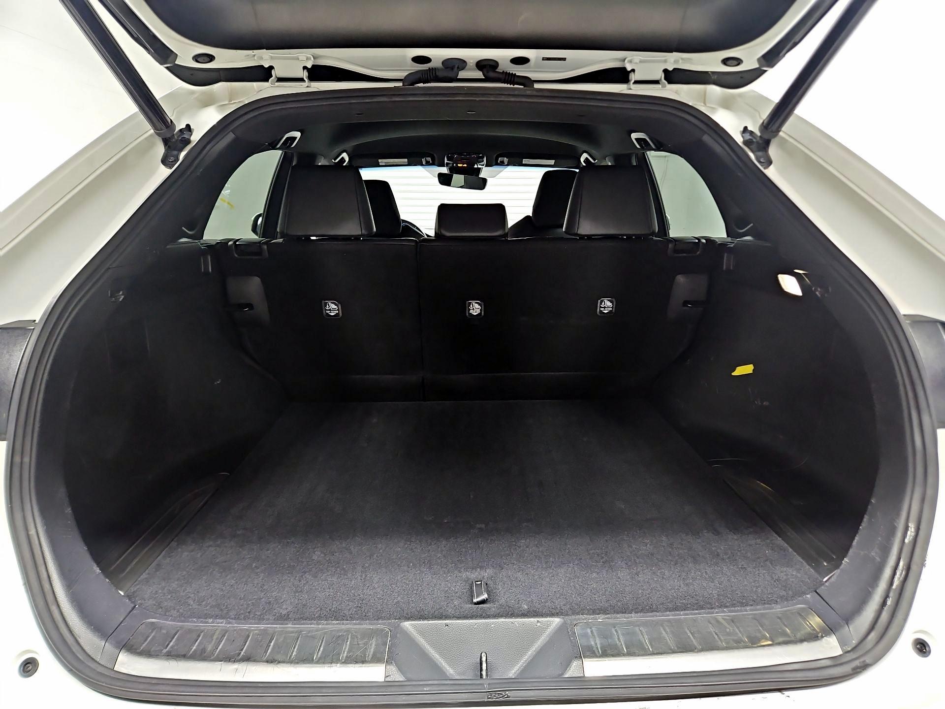 Thumbnail: 2021 Toyota Venza - 20
