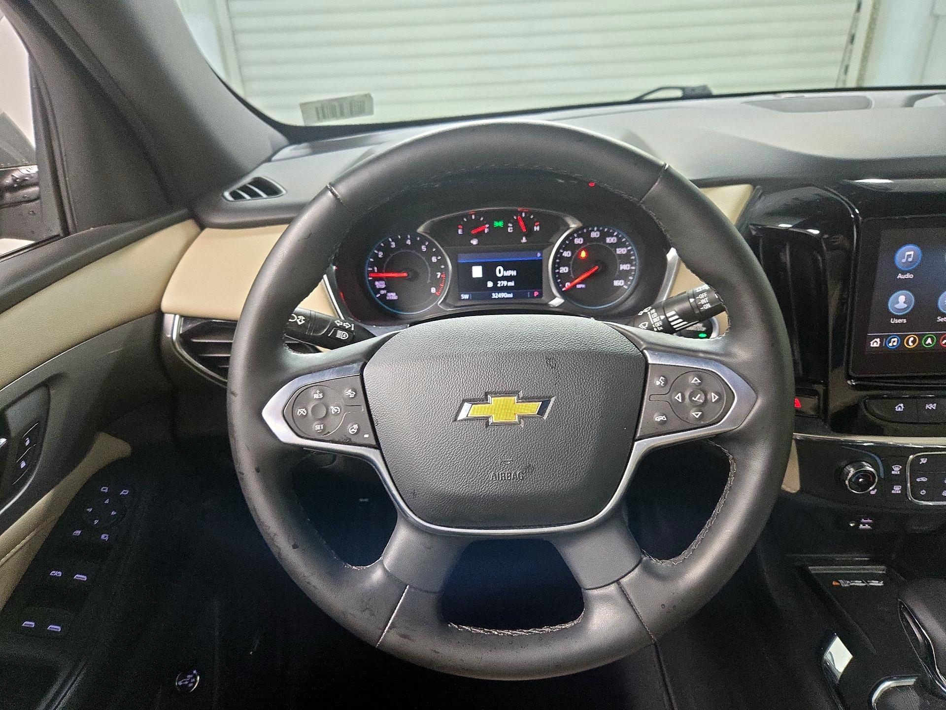 Thumbnail: 2023 Chevrolet Traverse - 10