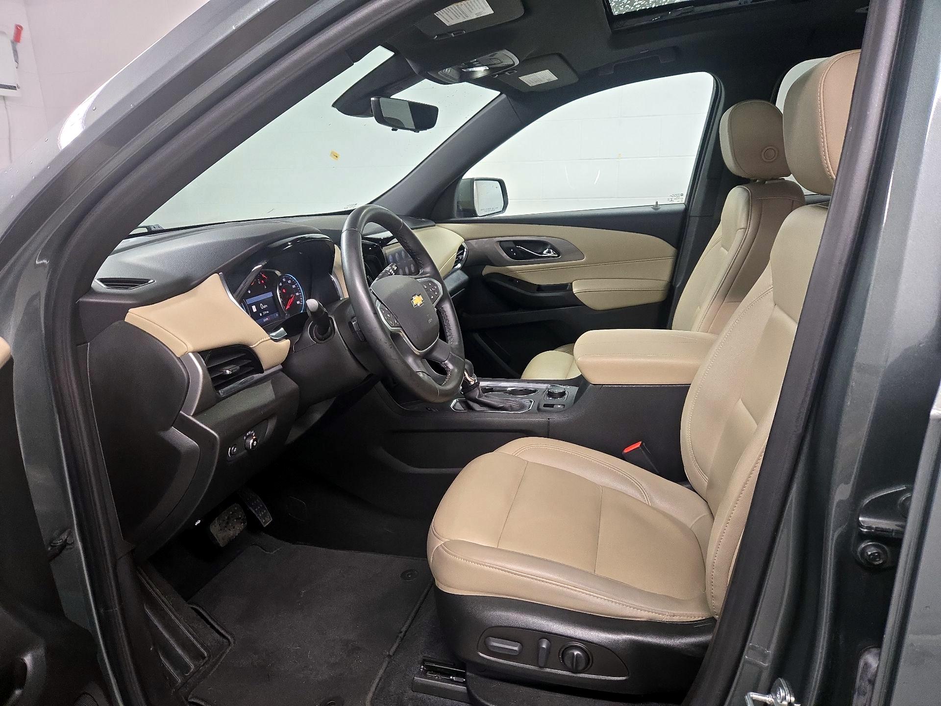 Thumbnail: 2023 Chevrolet Traverse - 11