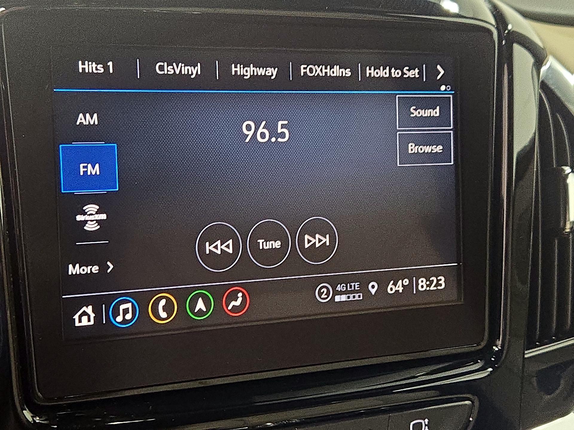 Thumbnail: 2023 Chevrolet Traverse - 16