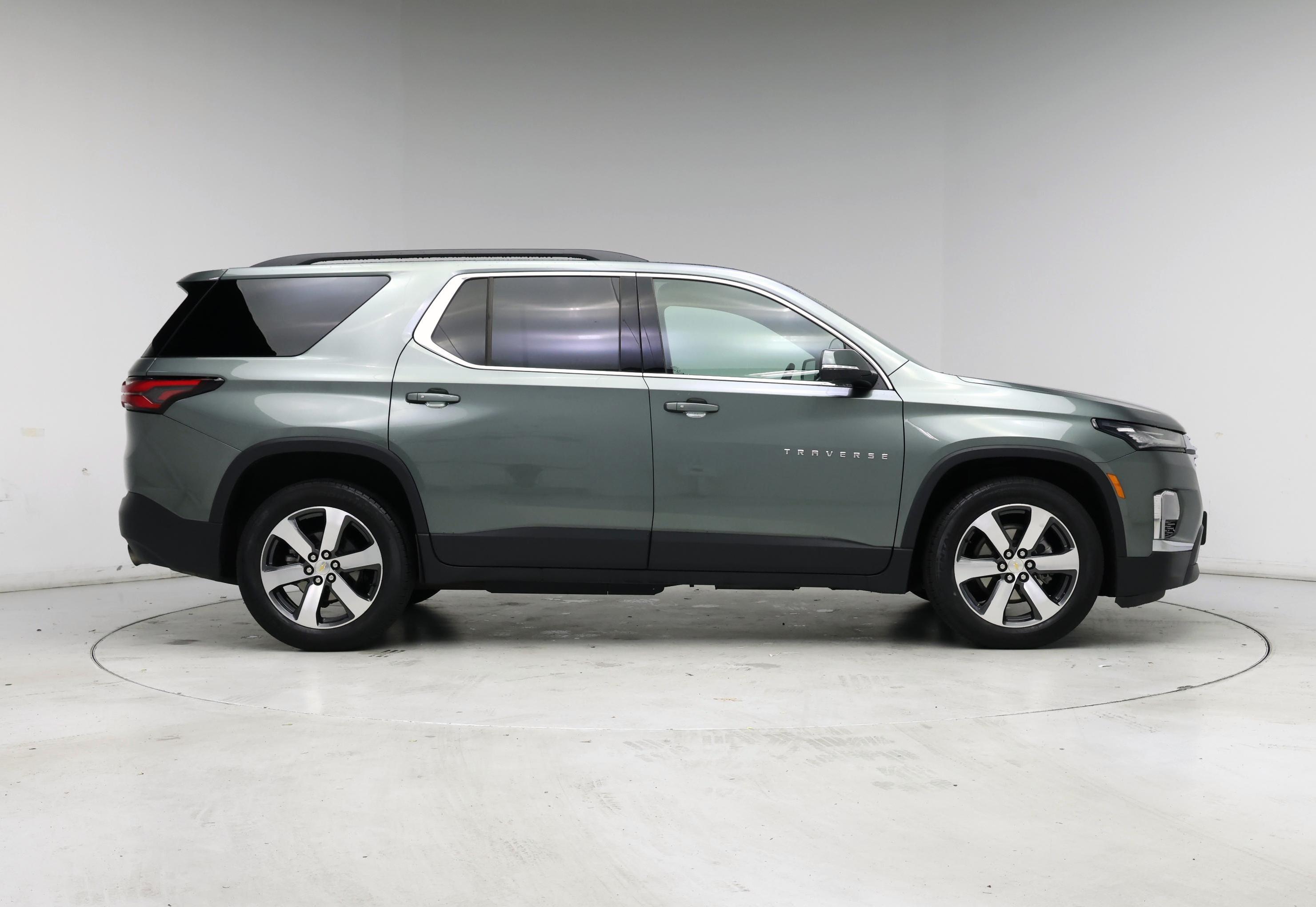 Thumbnail: 2023 Chevrolet Traverse - 7