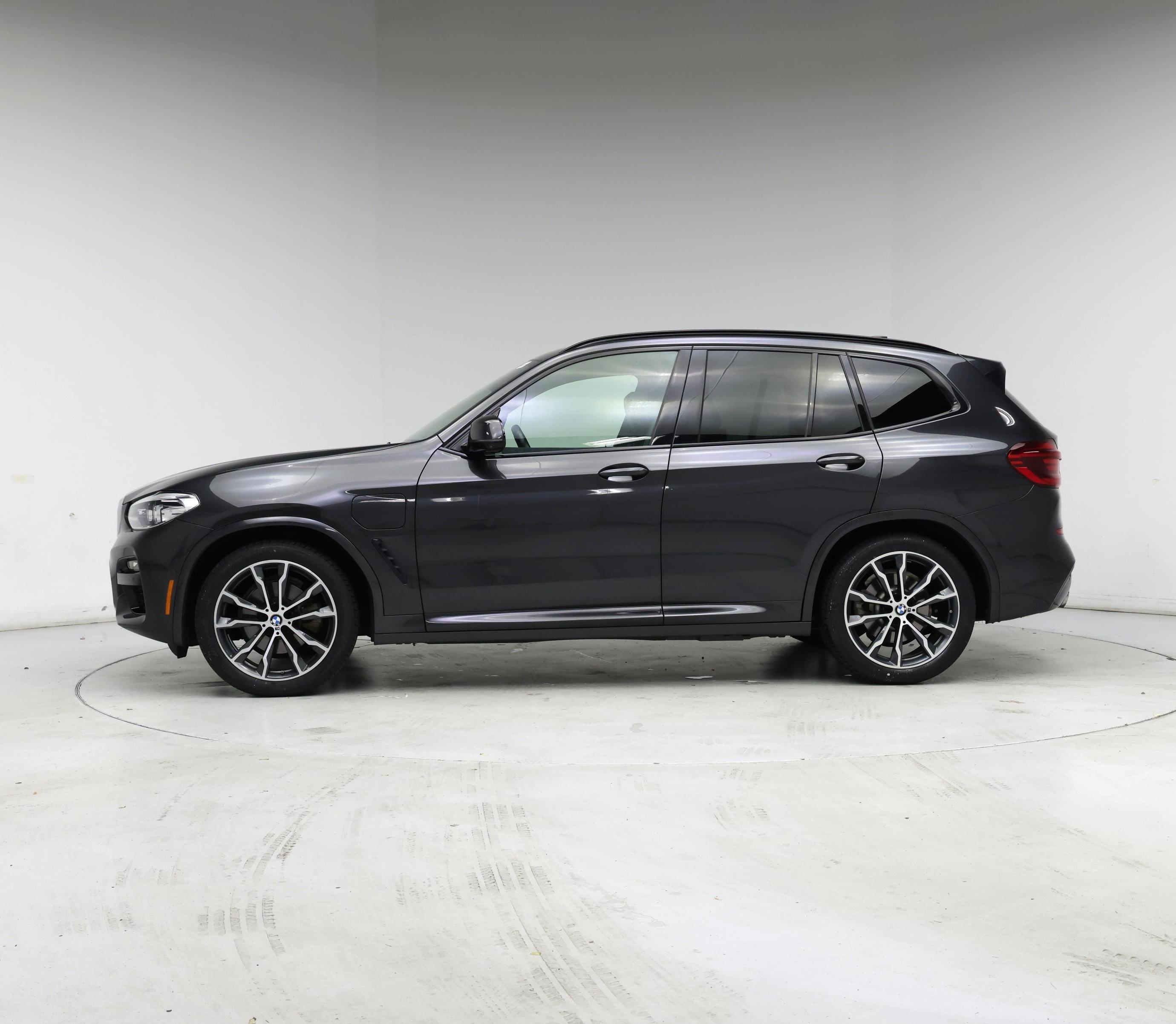 Thumbnail: 2021 BMW X3 - 3