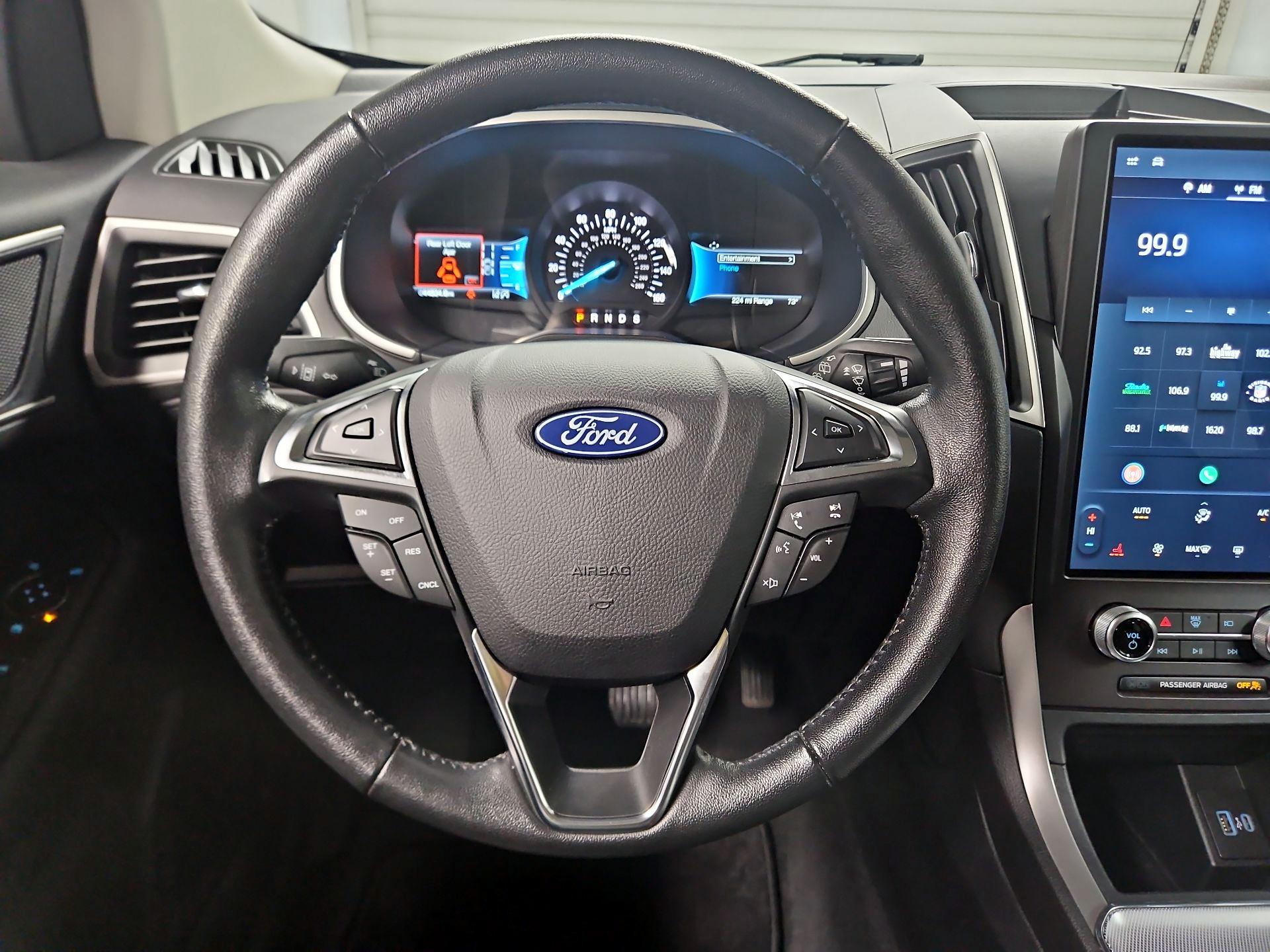 Thumbnail: 2021 Ford Edge - 10