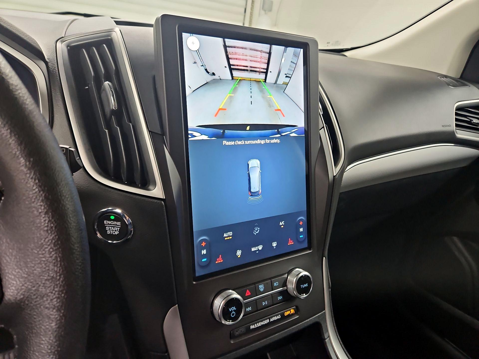 Thumbnail: 2021 Ford Edge - 14