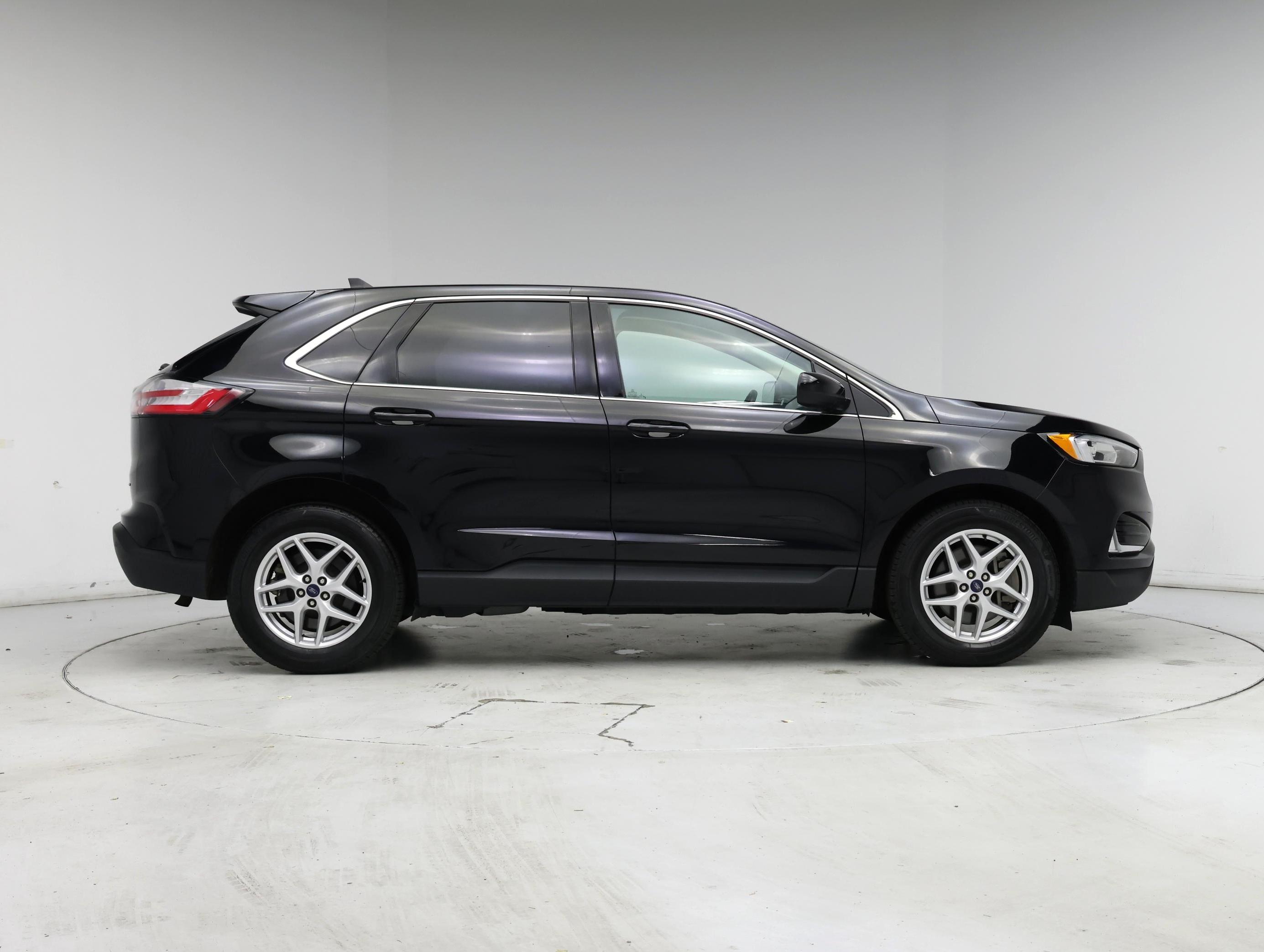 Thumbnail: 2021 Ford Edge - 7