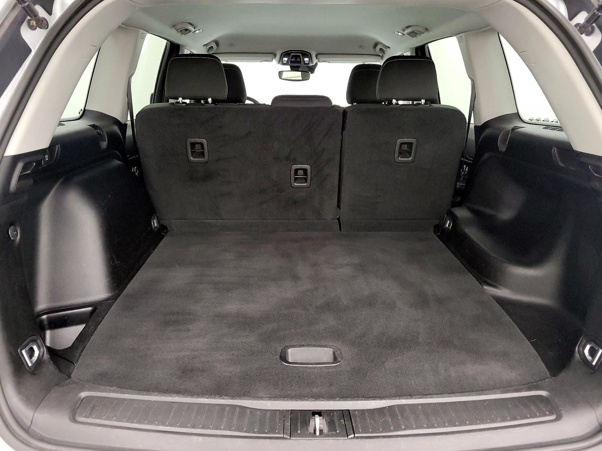 Thumbnail: 2023 Jeep Grand Cherokee - 20