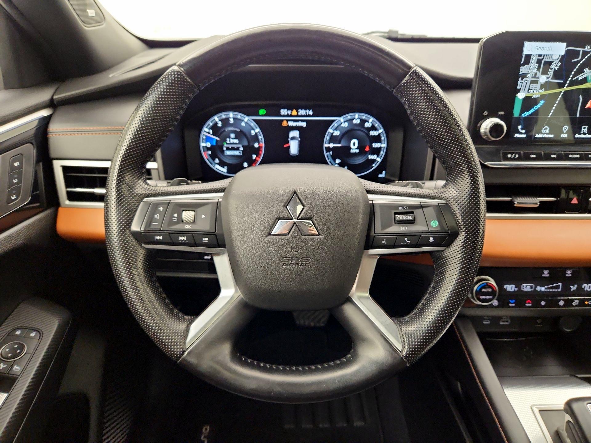 Thumbnail: 2022 Mitsubishi Outlander - 10