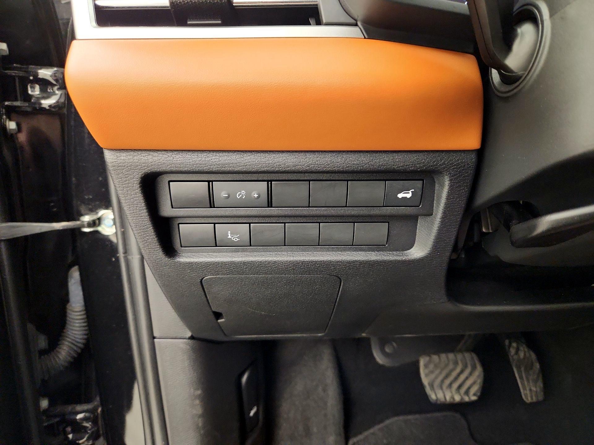 Thumbnail: 2022 Mitsubishi Outlander - 13