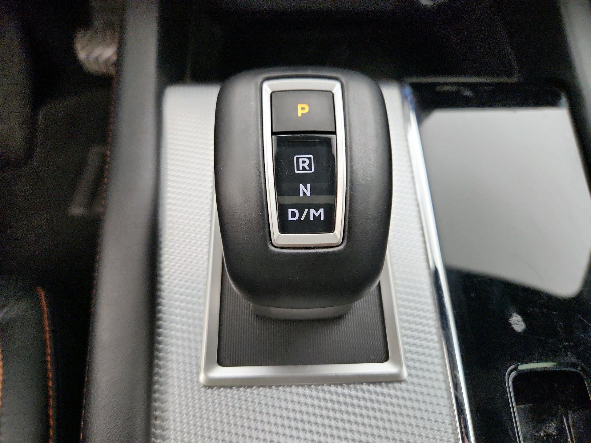 Thumbnail: 2022 Mitsubishi Outlander - 18