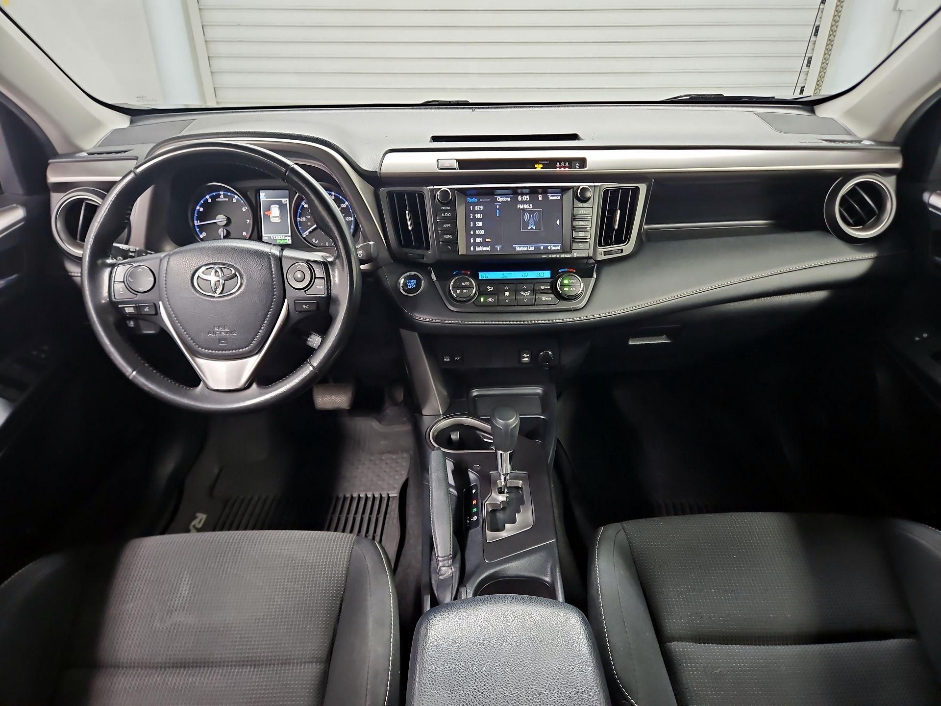 Thumbnail: 2018 Toyota RAV4 - 9