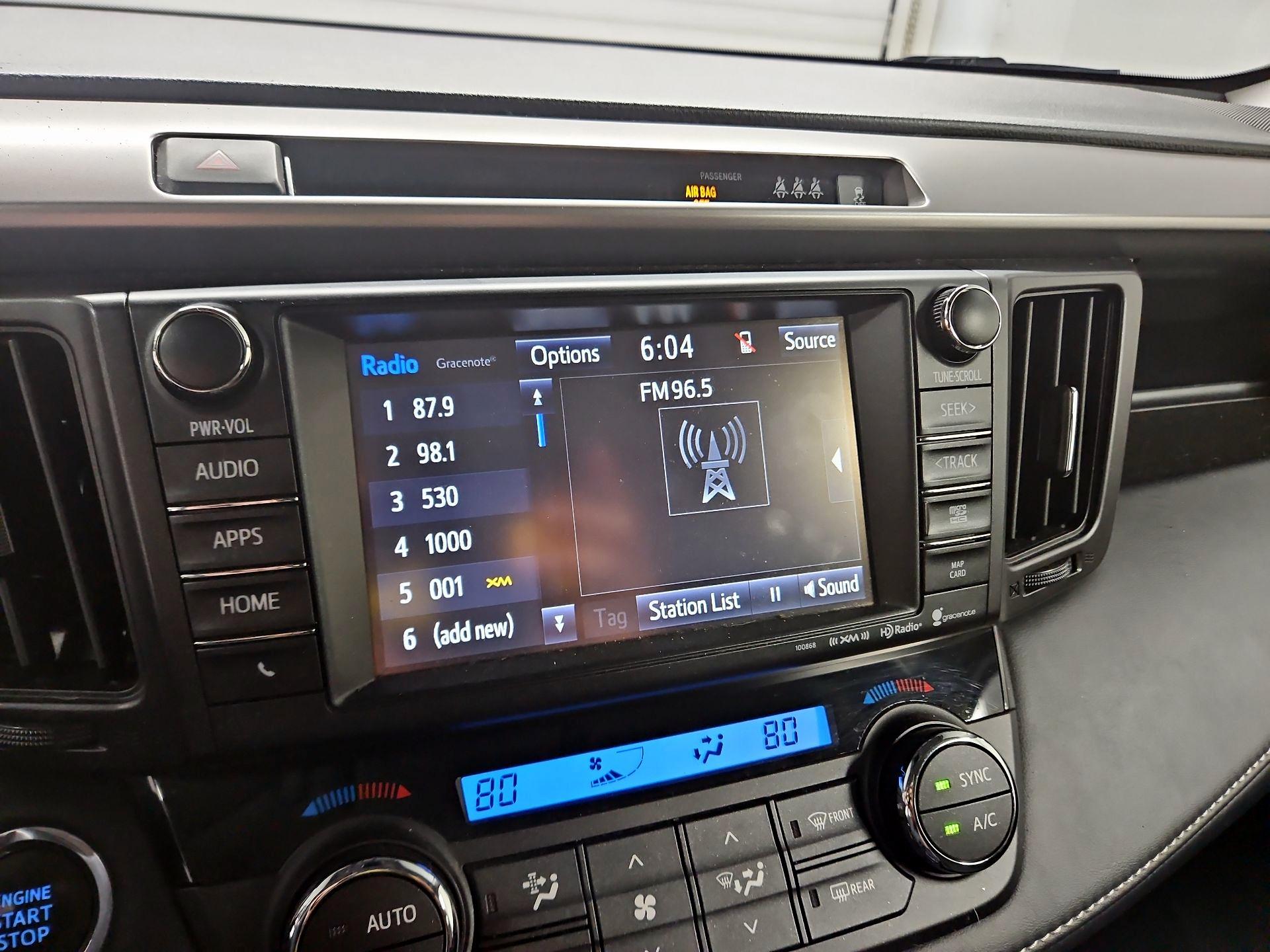 Thumbnail: 2018 Toyota RAV4 - 15