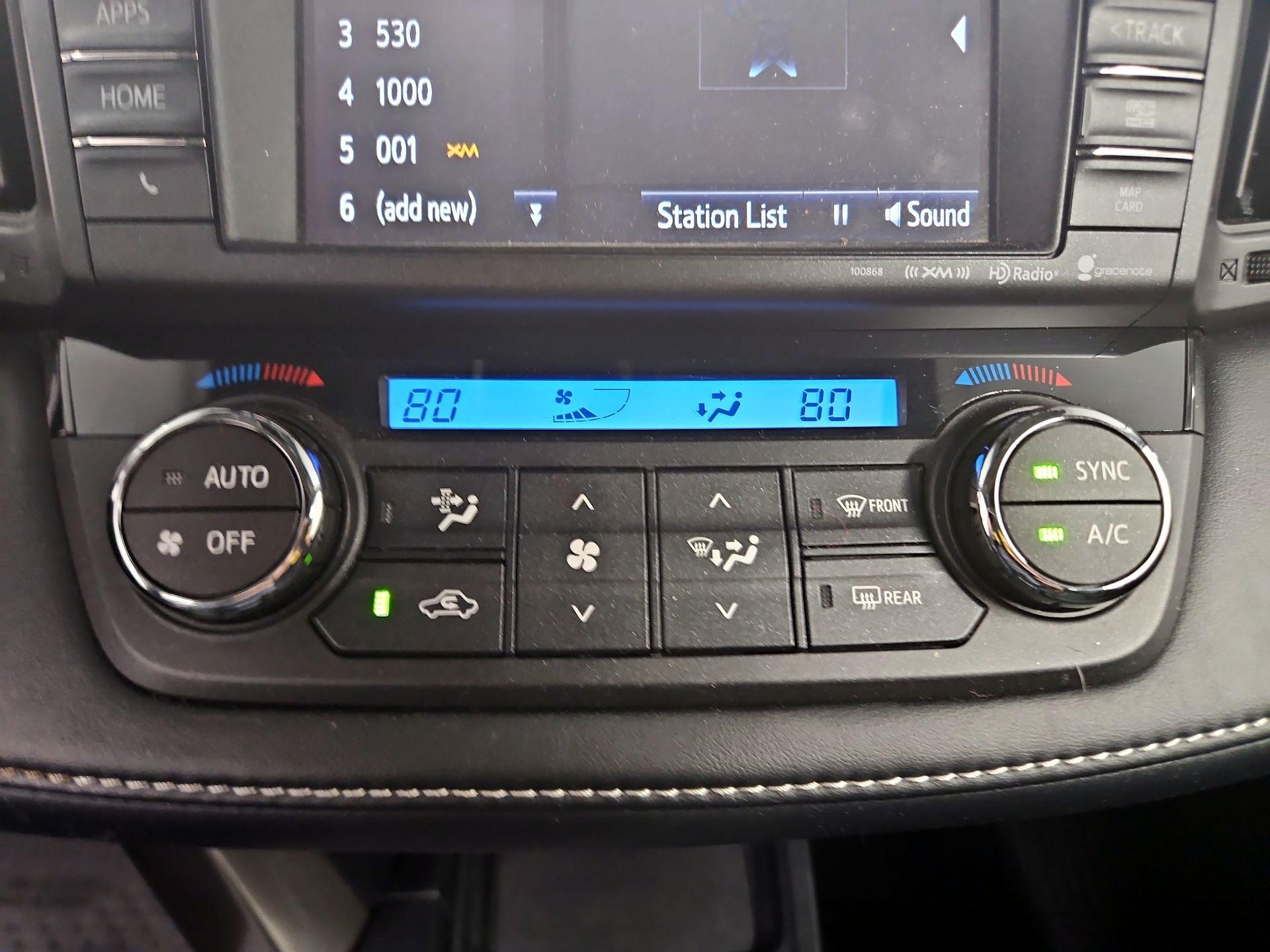 Thumbnail: 2018 Toyota RAV4 - 16