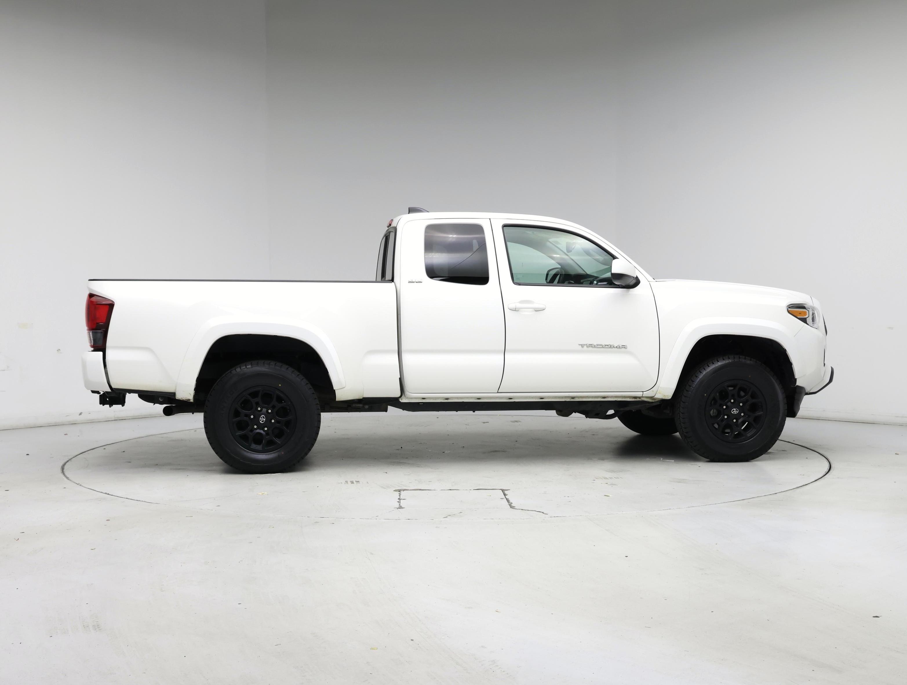 Thumbnail: 2022 Toyota Tacoma - 7