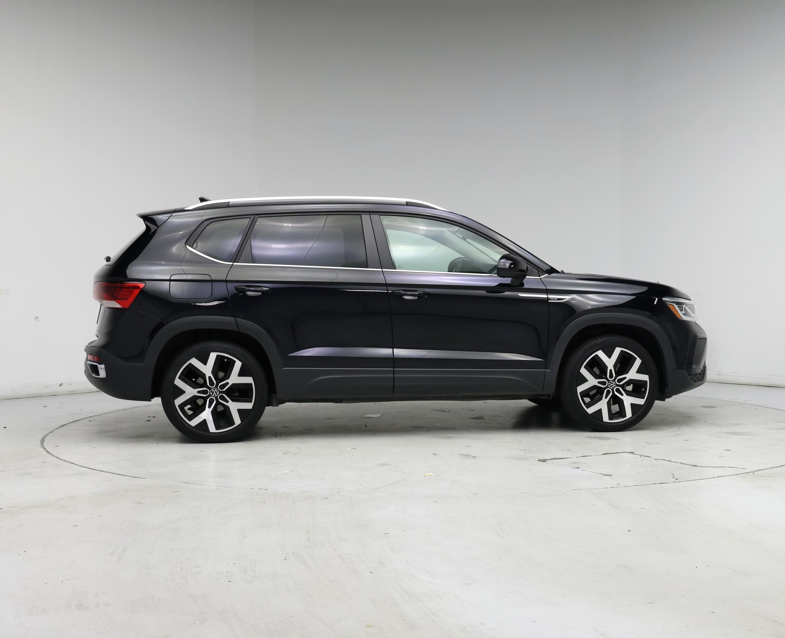 Thumbnail: 2022 Volkswagen Taos - 7