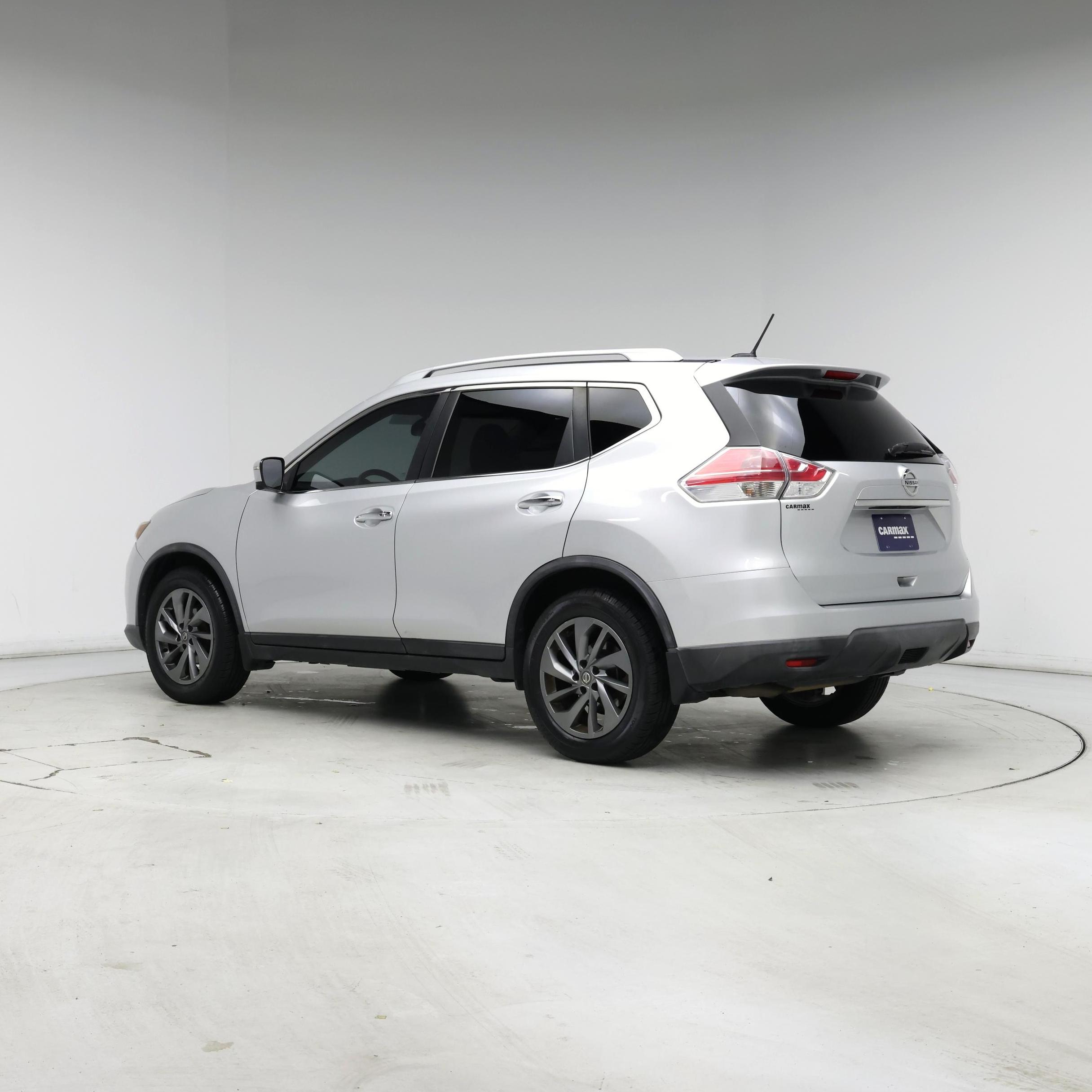 Thumbnail: 2016 Nissan Rogue - 2