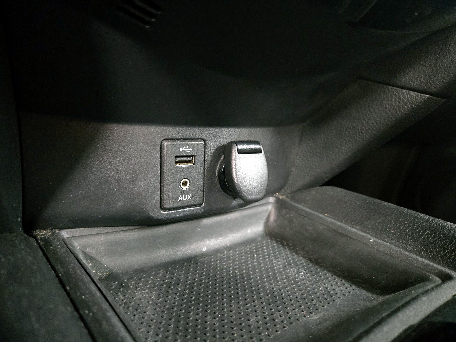 Thumbnail: 2016 Nissan Rogue - 19