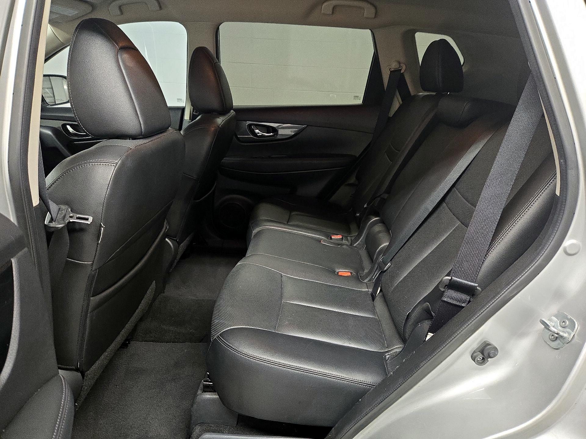 Thumbnail: 2016 Nissan Rogue - 20