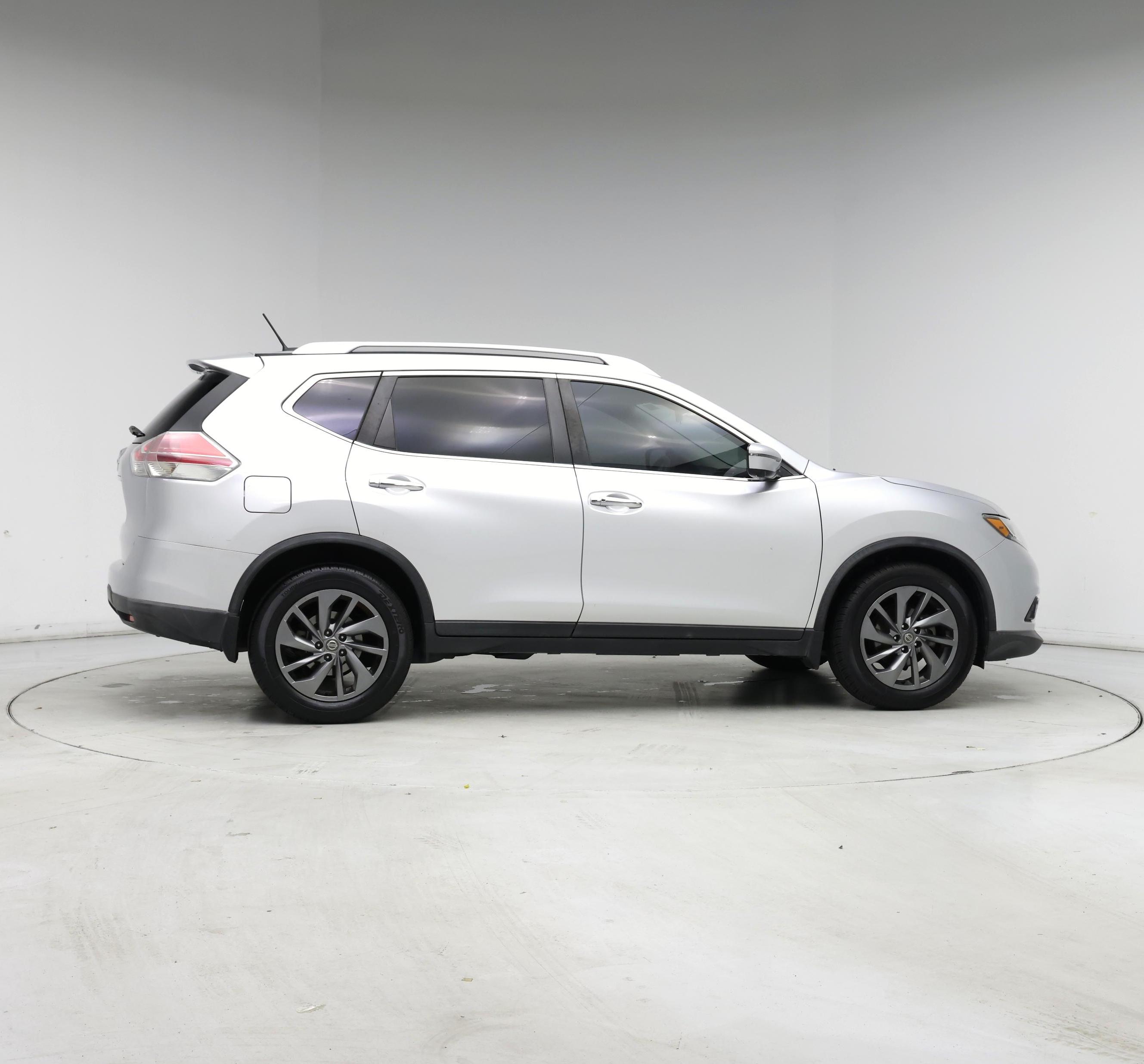Thumbnail: 2016 Nissan Rogue - 7