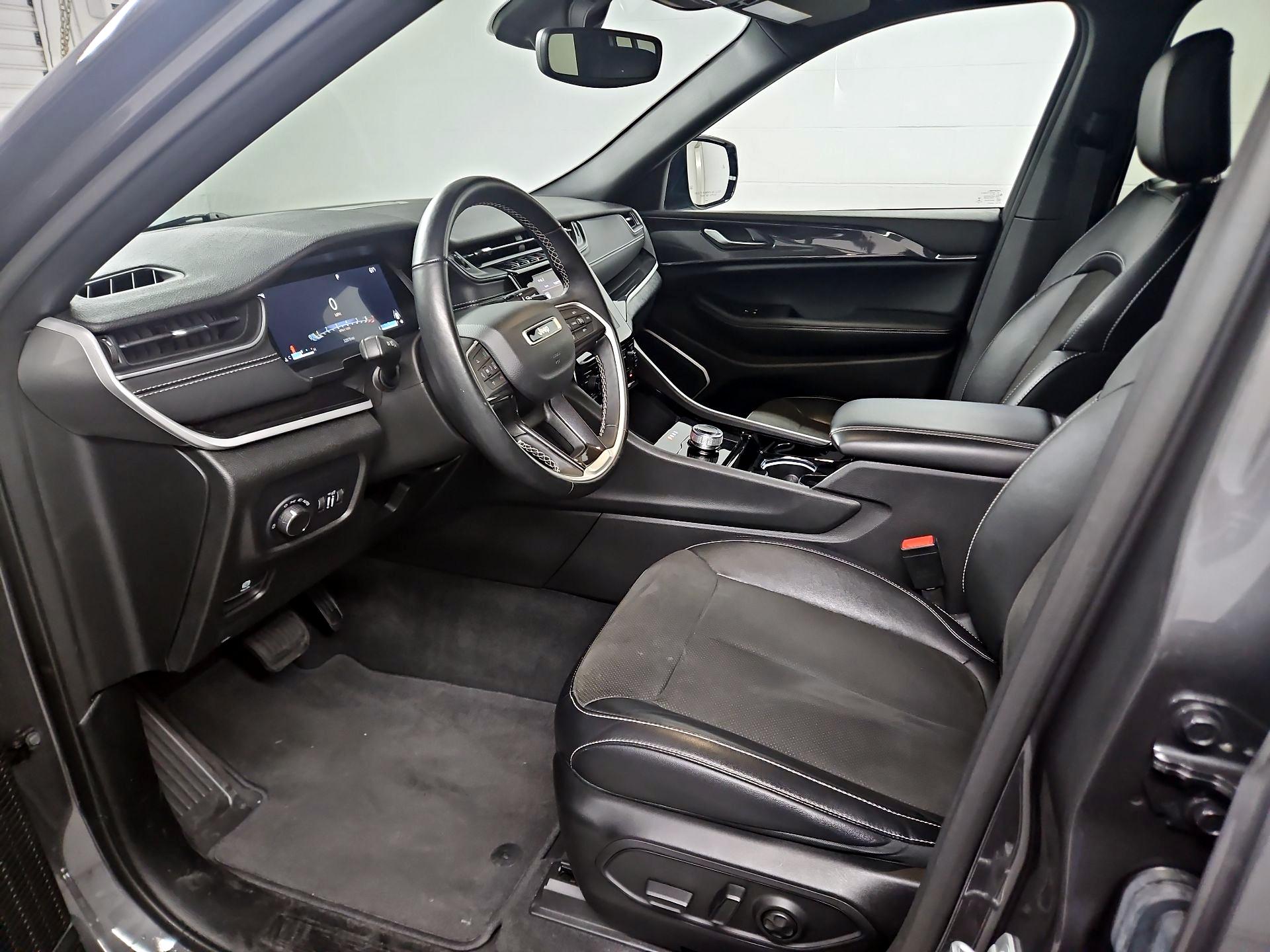 Thumbnail: 2022 Jeep Grand Cherokee L - 11