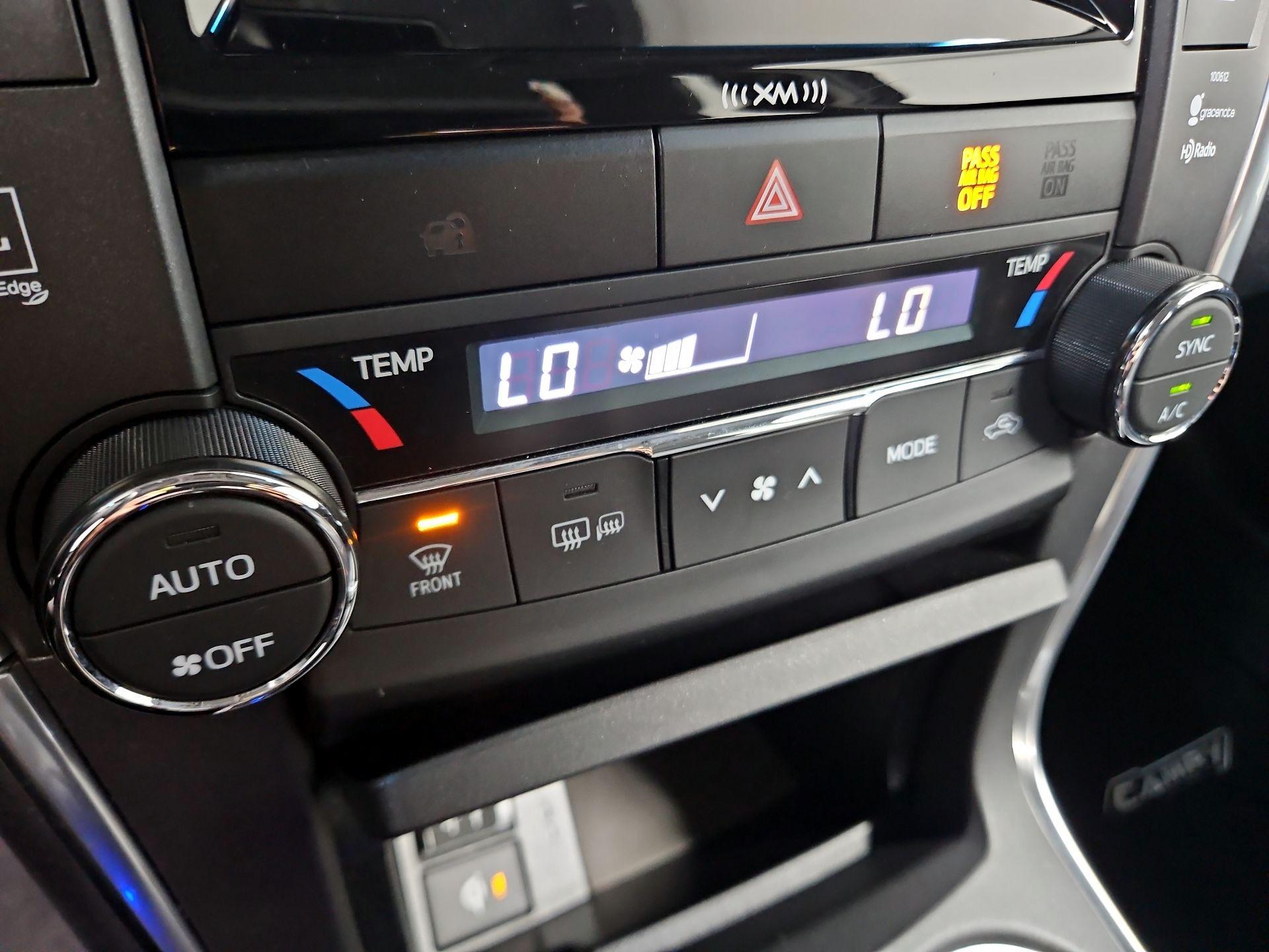 Thumbnail: 2017 Toyota Camry - 17
