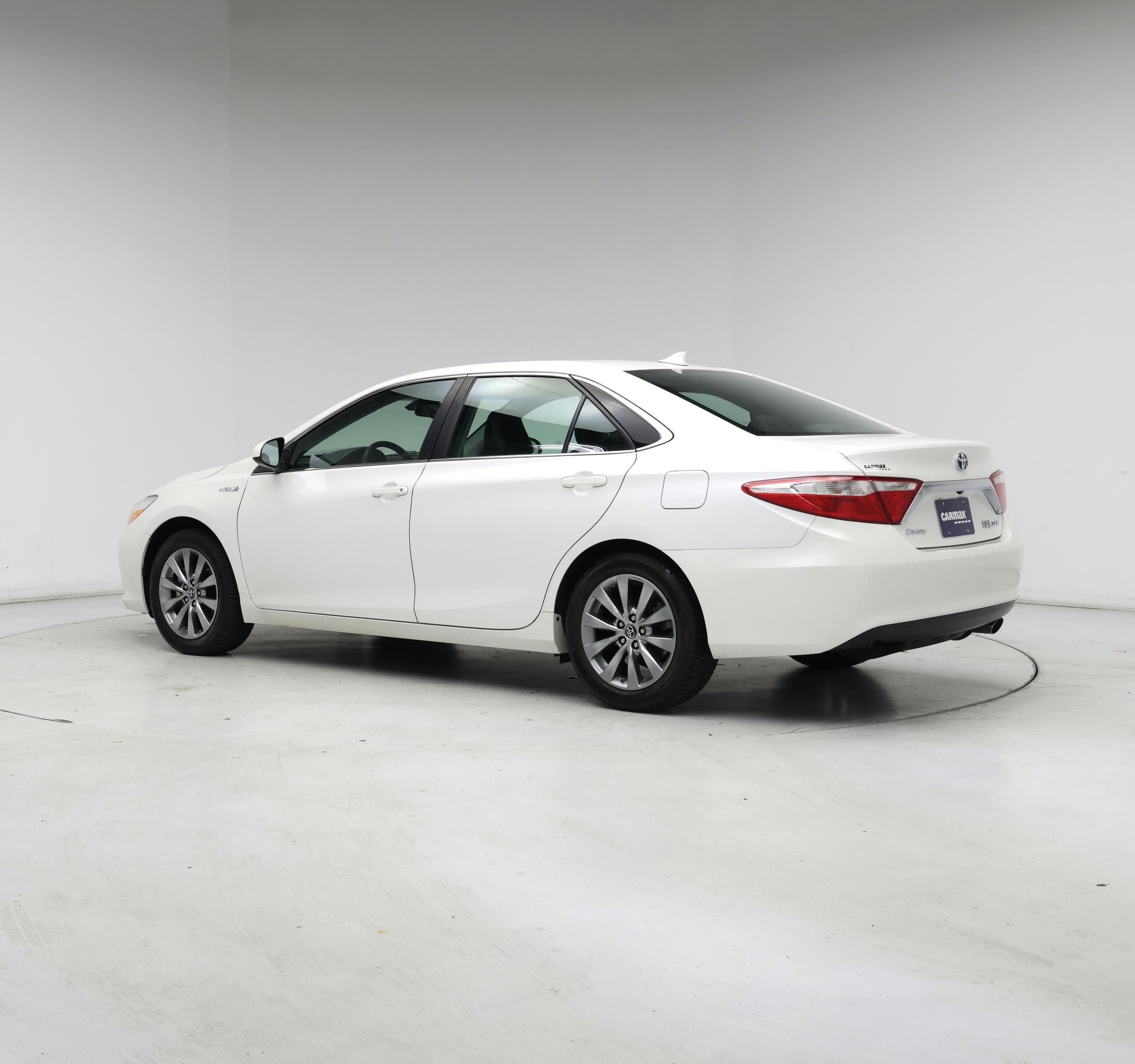 Thumbnail: 2017 Toyota Camry - 2
