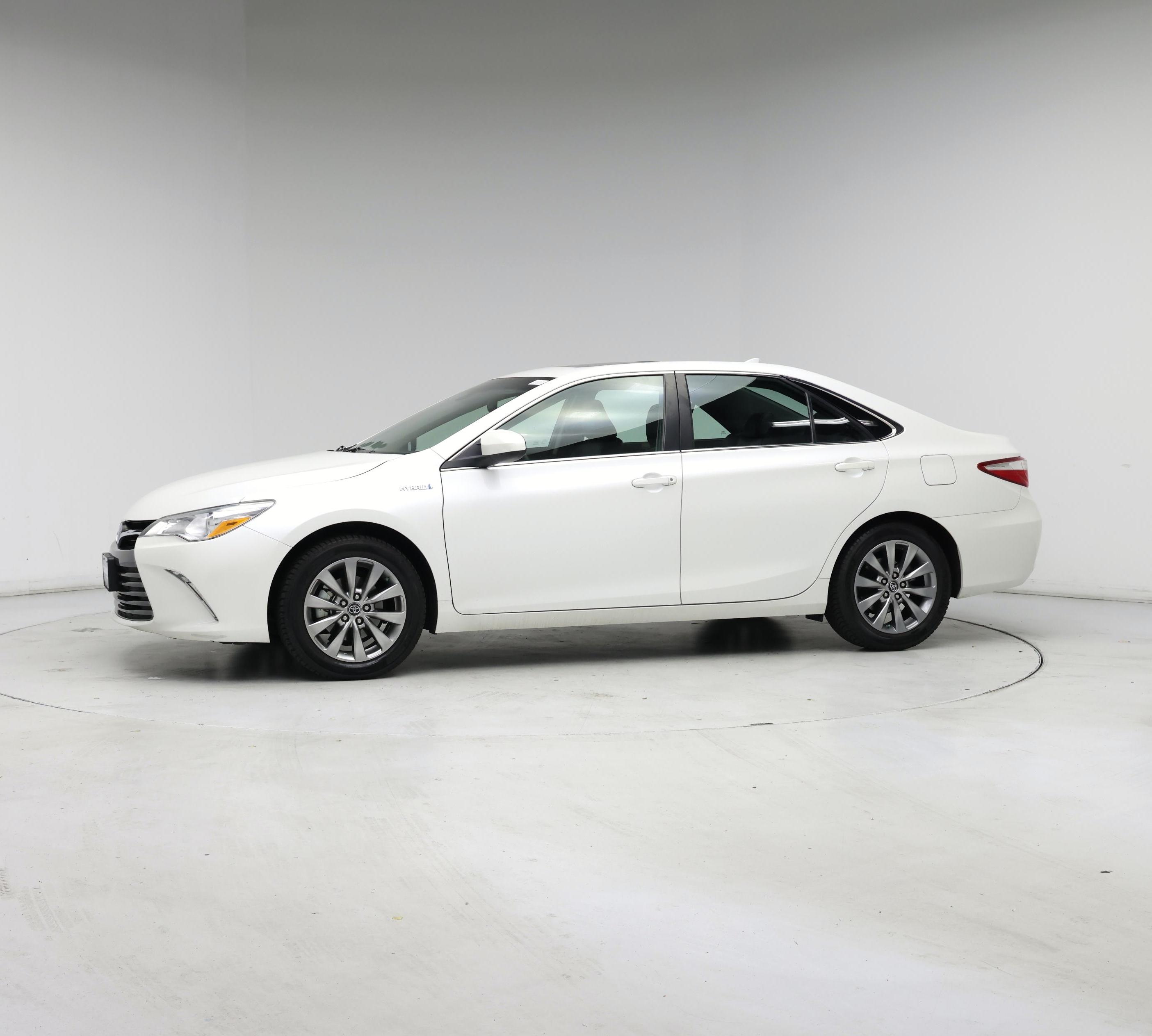 Thumbnail: 2017 Toyota Camry - 3