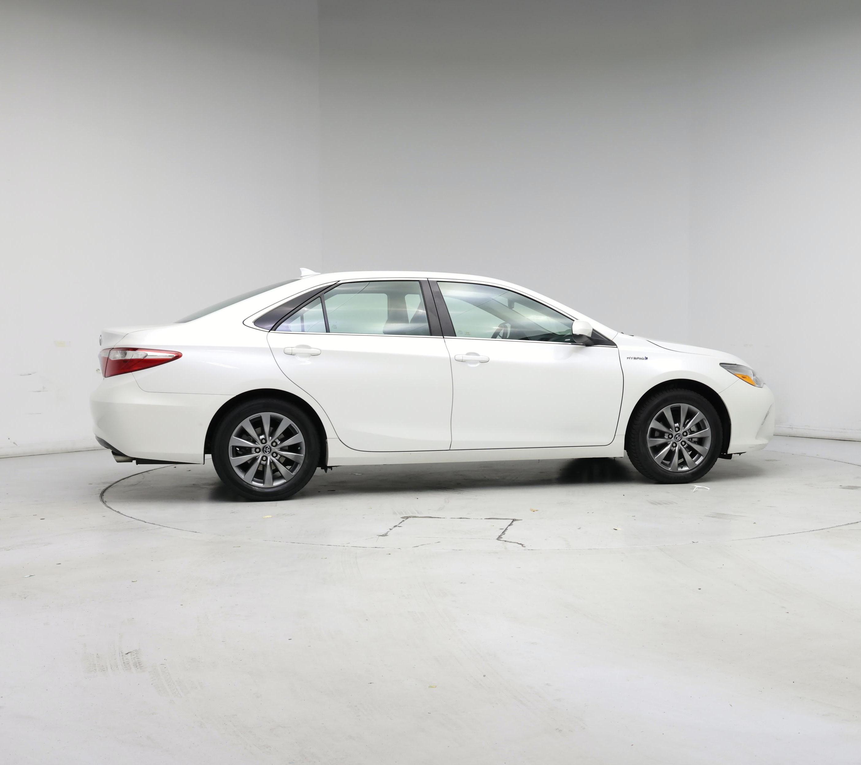 Thumbnail: 2017 Toyota Camry - 7