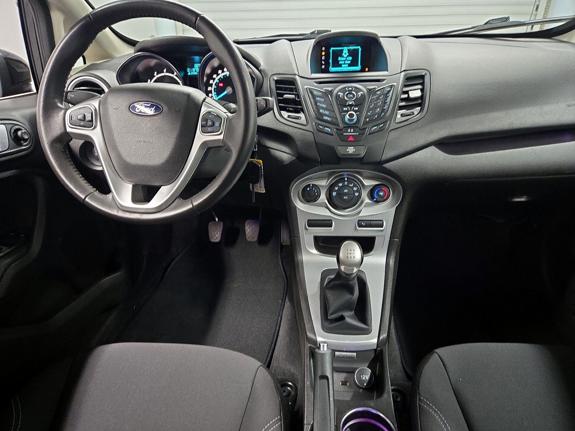 Thumbnail: 2016 Ford Fiesta - 9