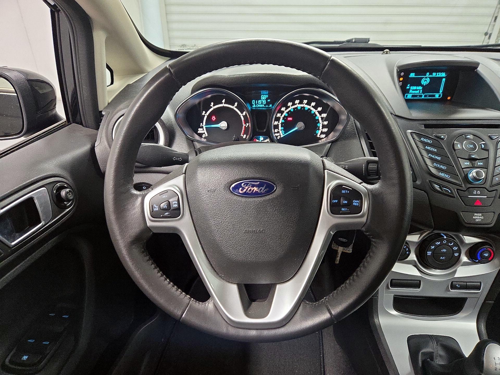 Thumbnail: 2016 Ford Fiesta - 10