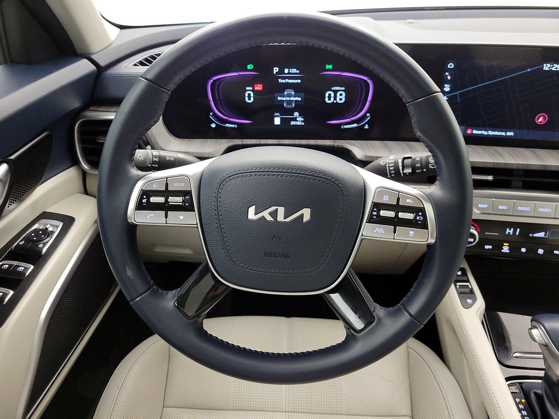 Thumbnail: 2023 Kia Telluride - 10