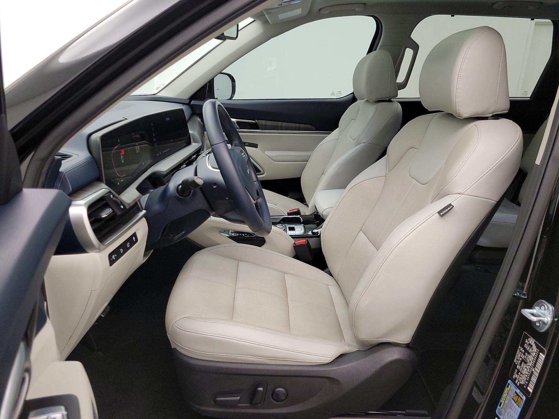 Thumbnail: 2023 Kia Telluride - 11