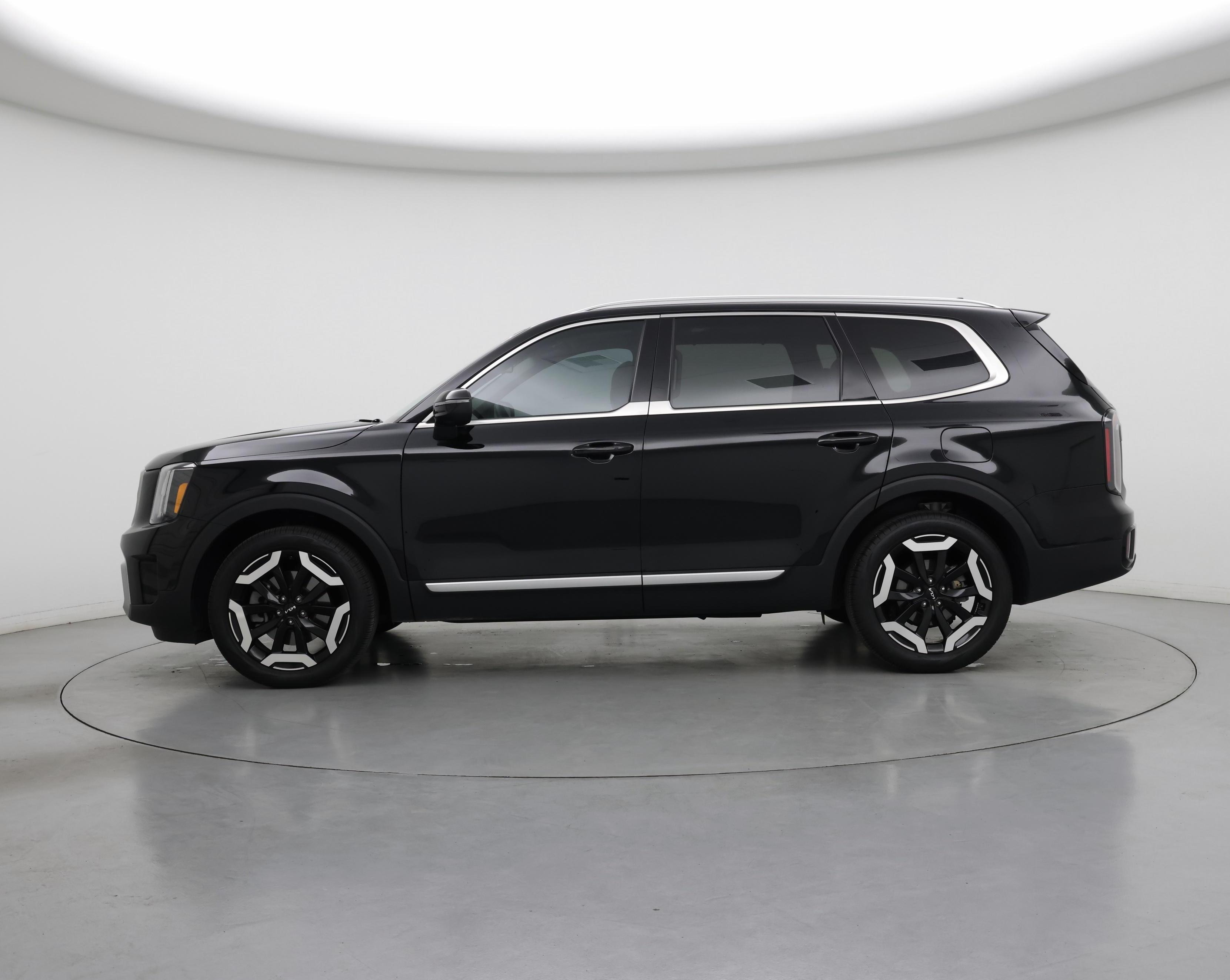 Thumbnail: 2023 Kia Telluride - 3