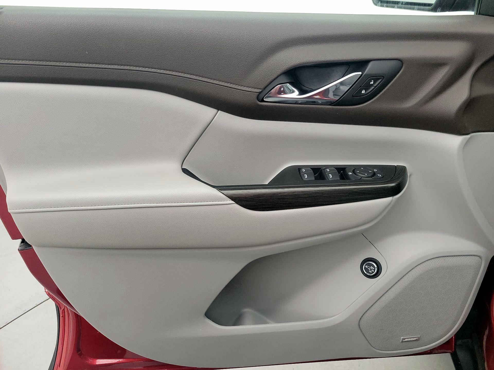 Thumbnail: 2023 GMC Acadia - 12