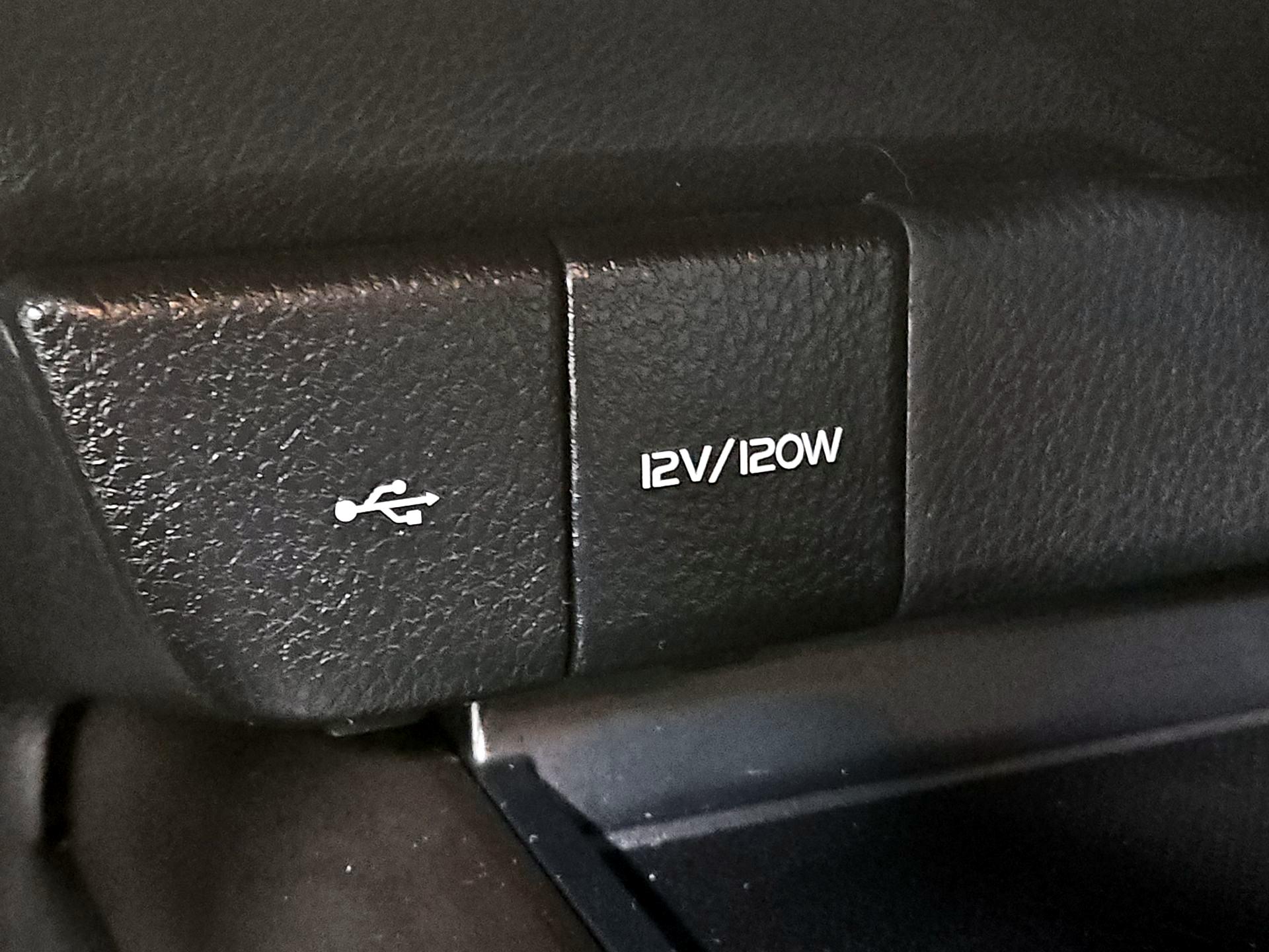 Thumbnail: 2023 Toyota Camry - 18