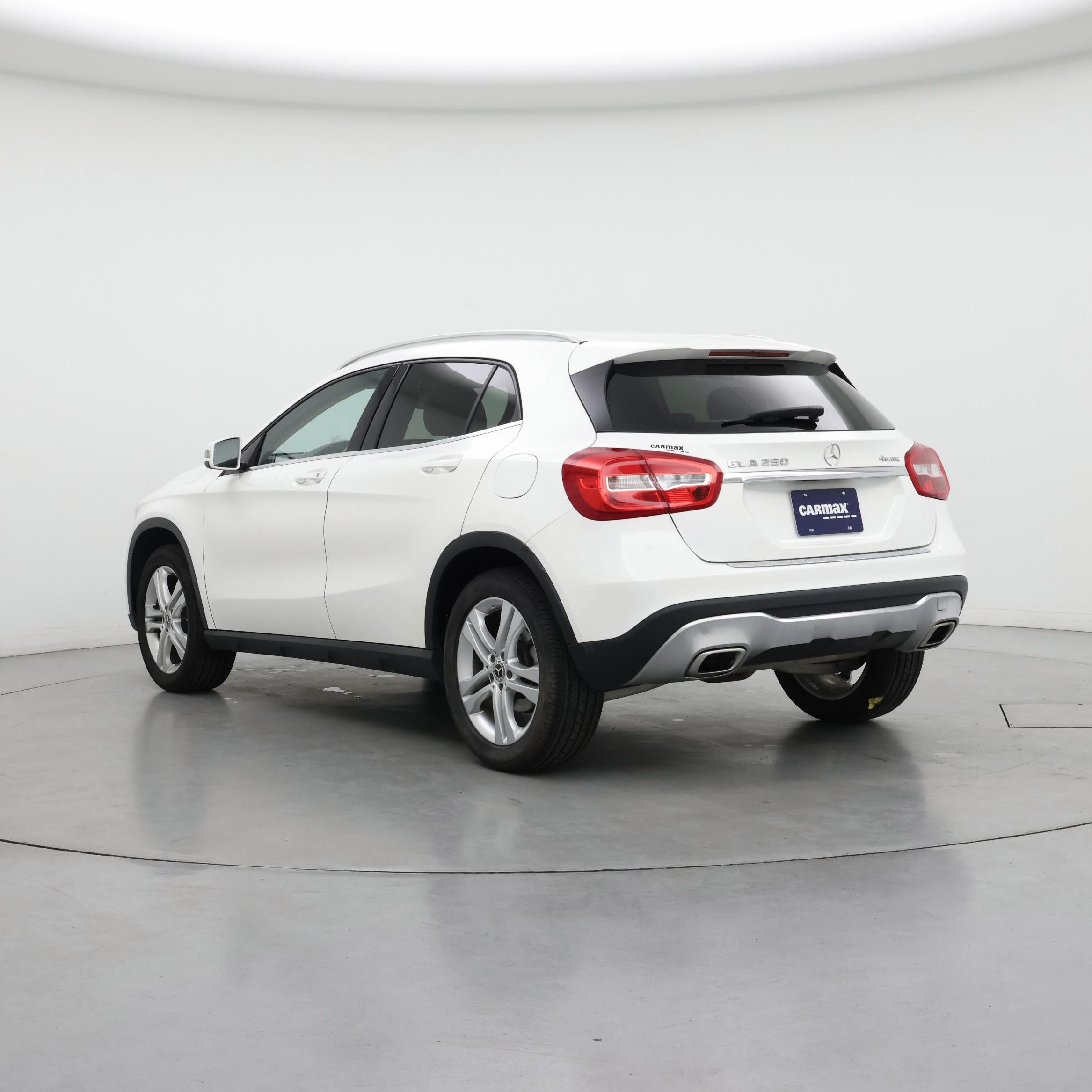 Thumbnail: 2020 Mercedes-Benz GLA - 2