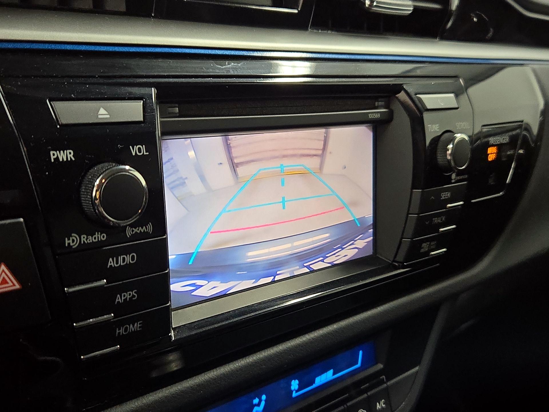 Thumbnail: 2016 Toyota Corolla - 15