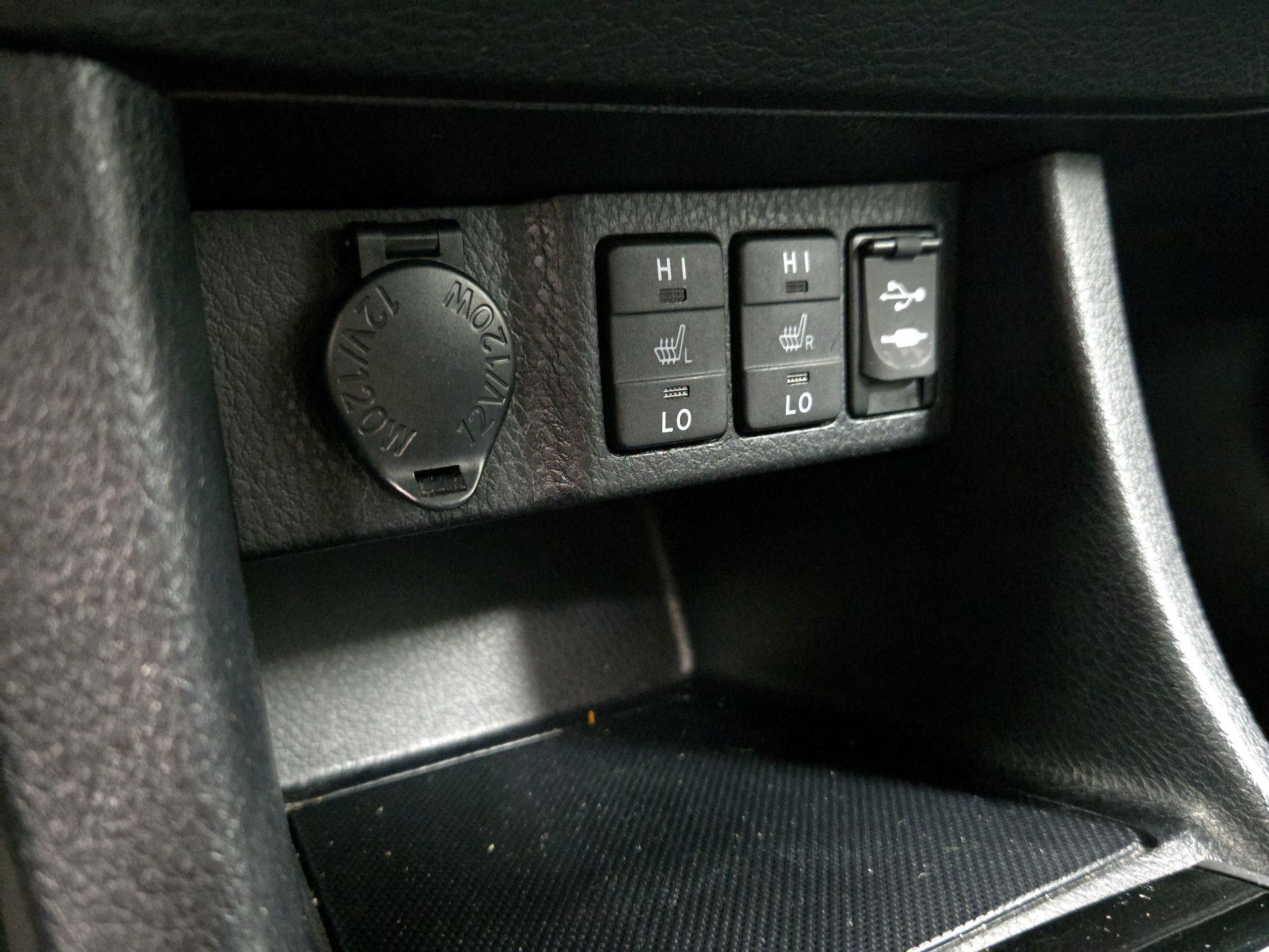 Thumbnail: 2016 Toyota Corolla - 19