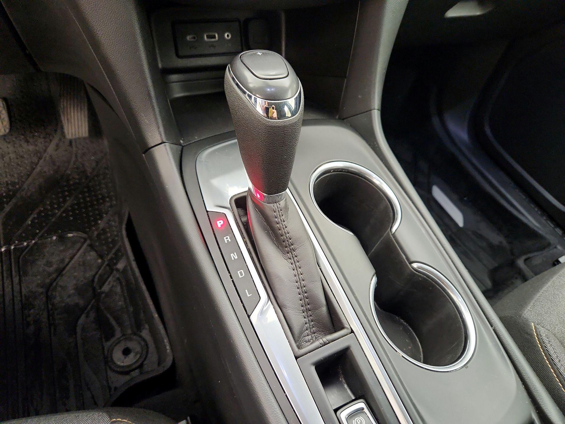 Thumbnail: 2020 Chevrolet Equinox - 17