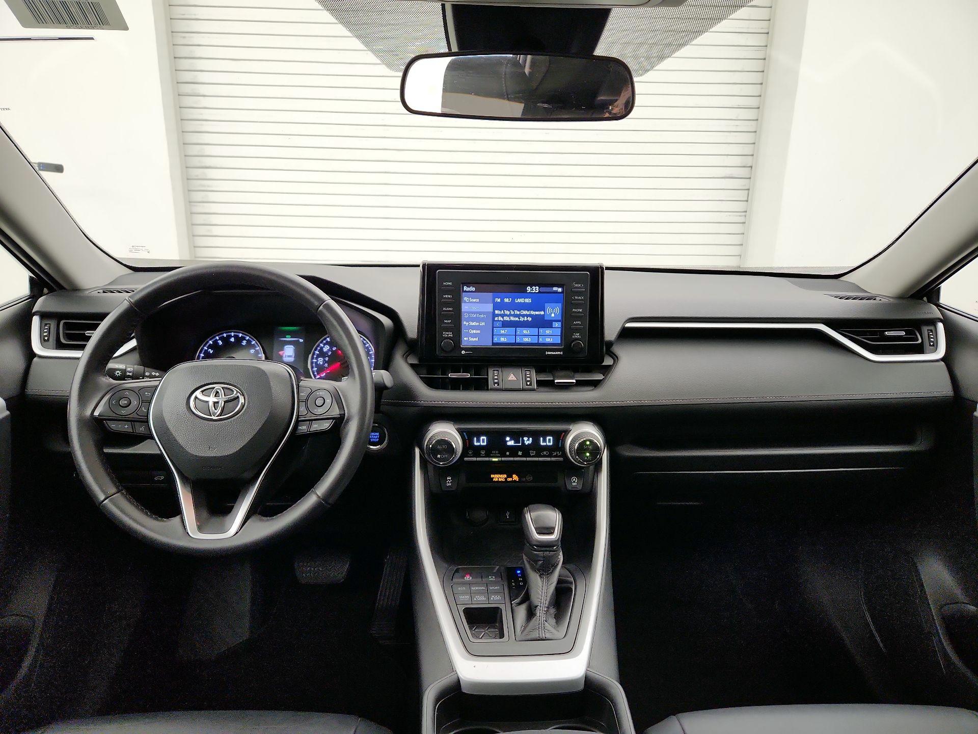 Thumbnail: 2021 Toyota RAV4 - 9