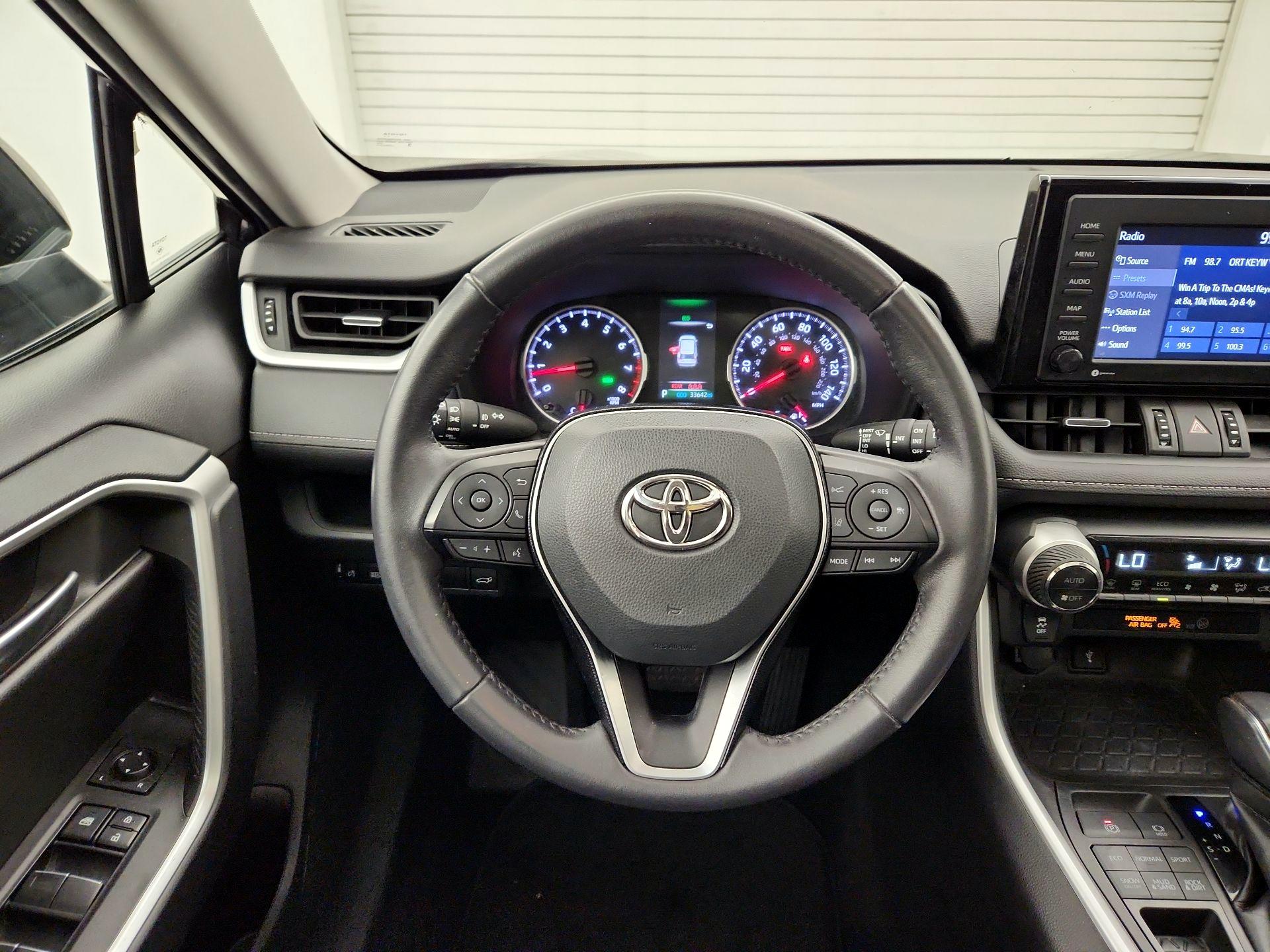 Thumbnail: 2021 Toyota RAV4 - 10