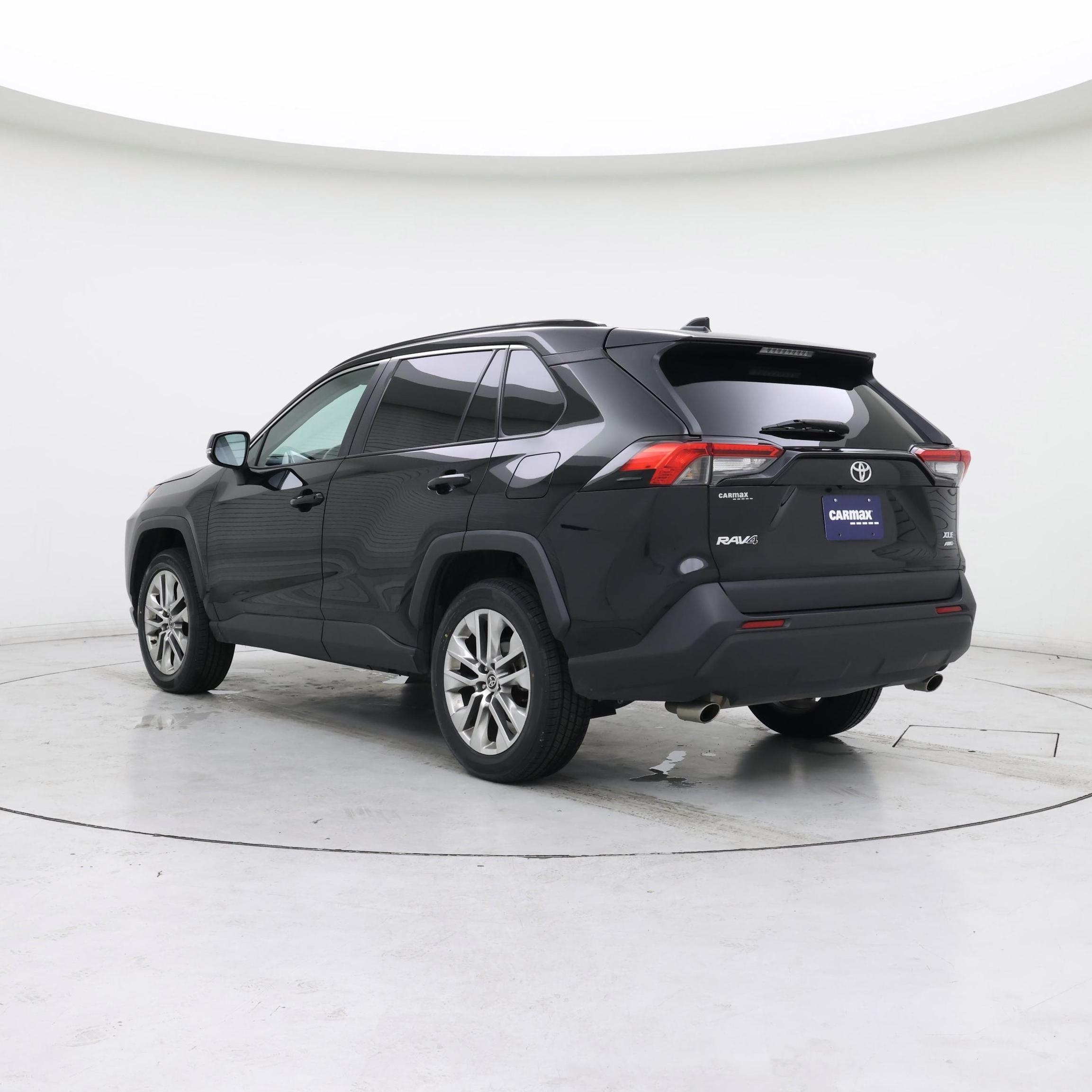 Thumbnail: 2021 Toyota RAV4 - 2